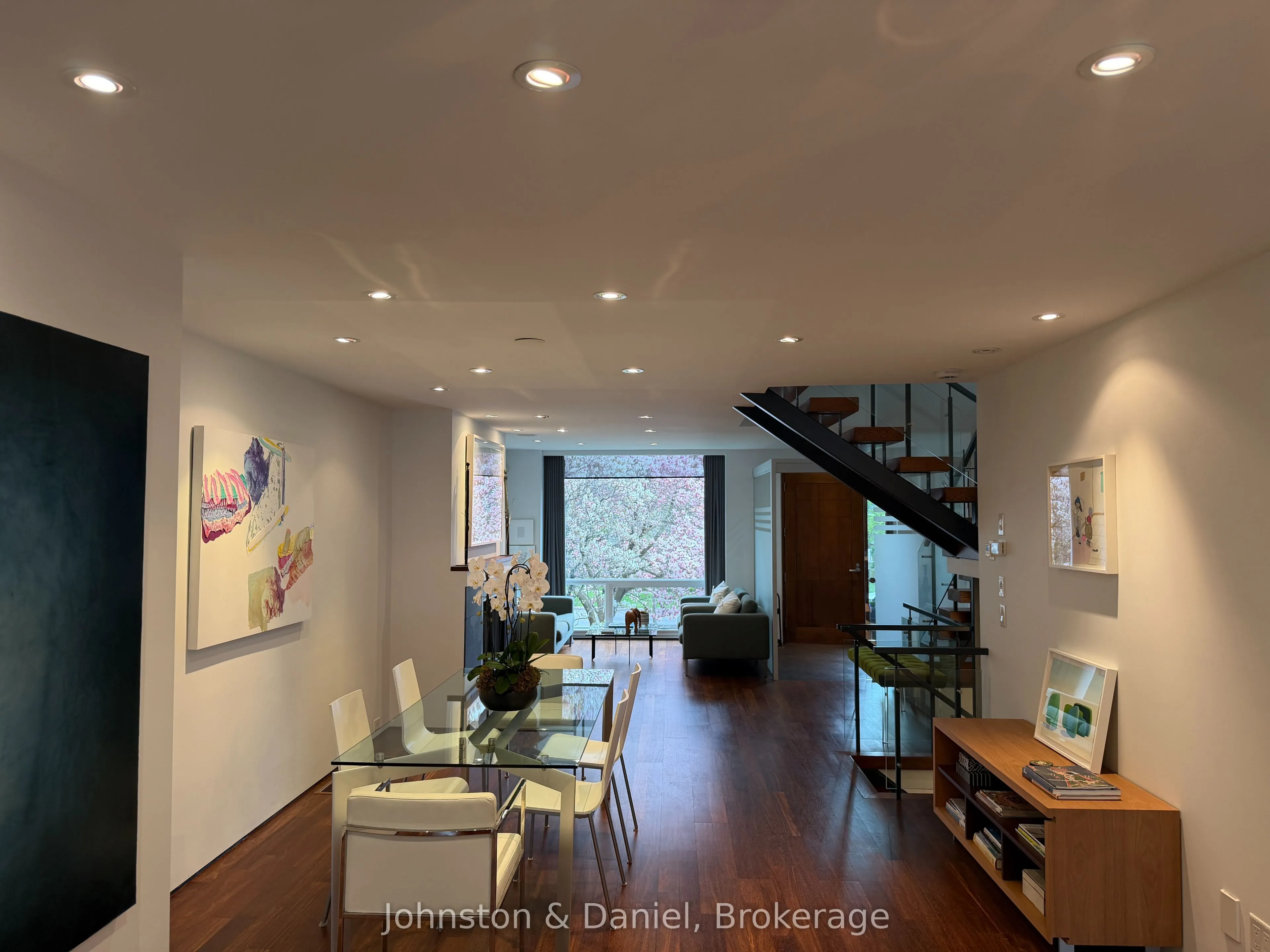 44 Standish Avenue
