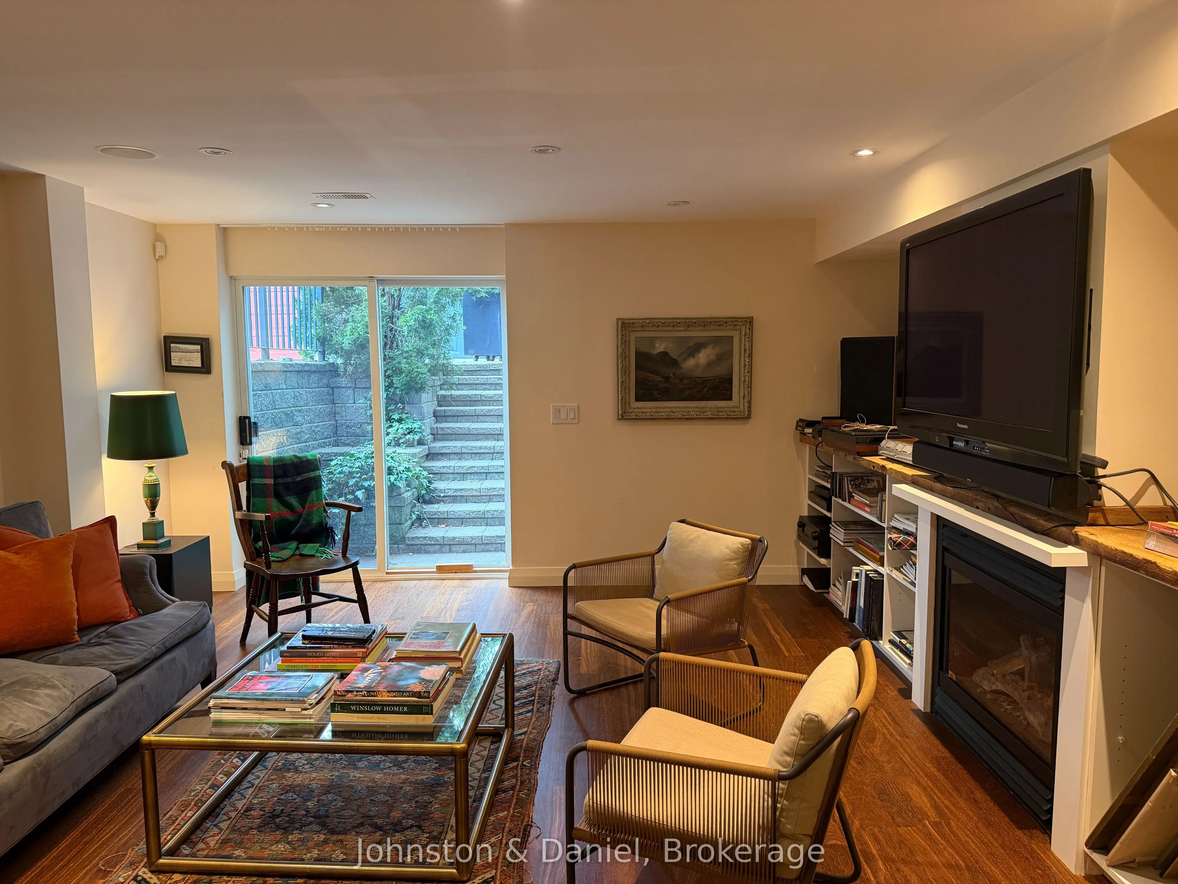 44 Standish Avenue