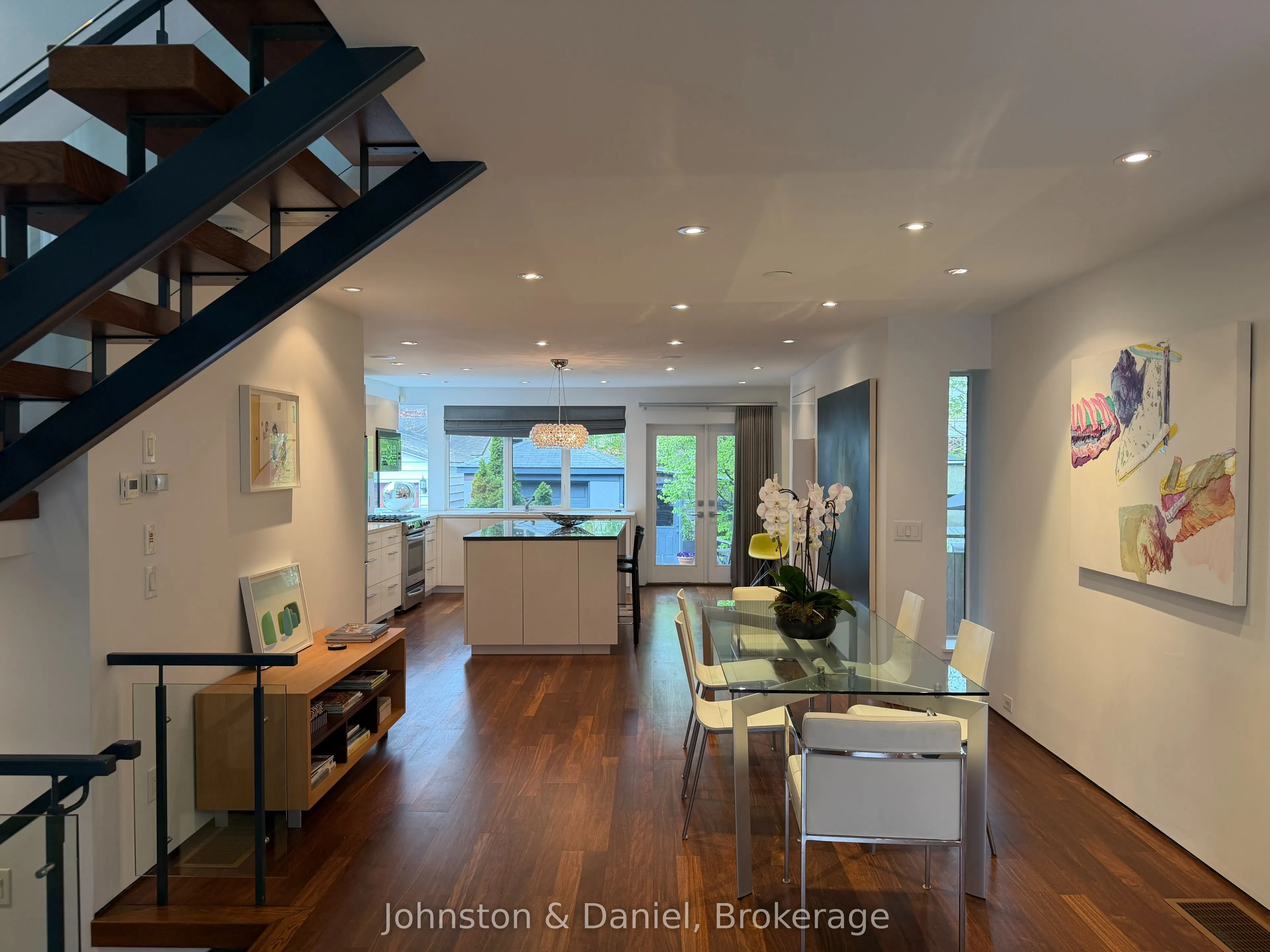 44 Standish Avenue