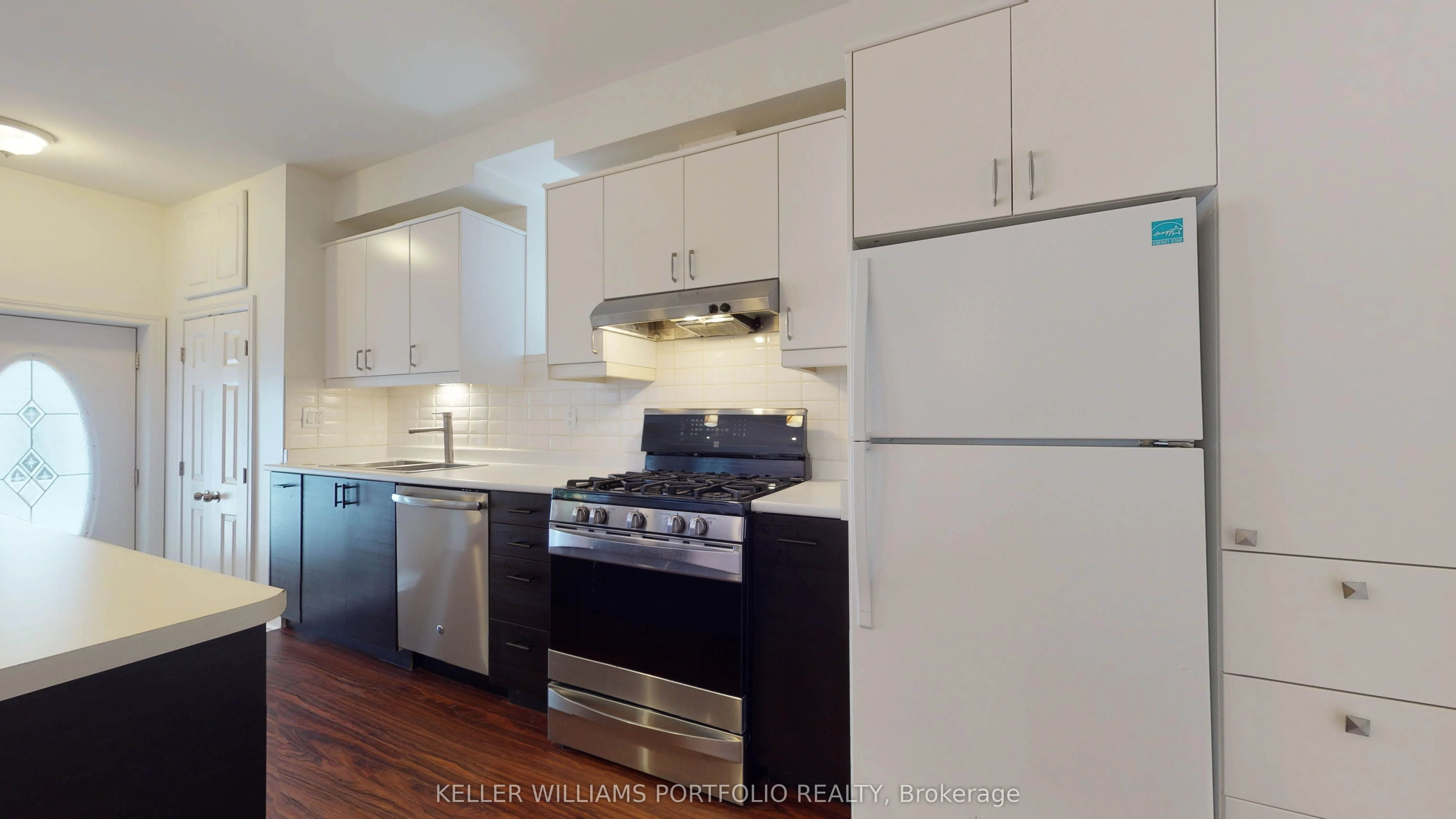 546 Eglinton Avenue E #5