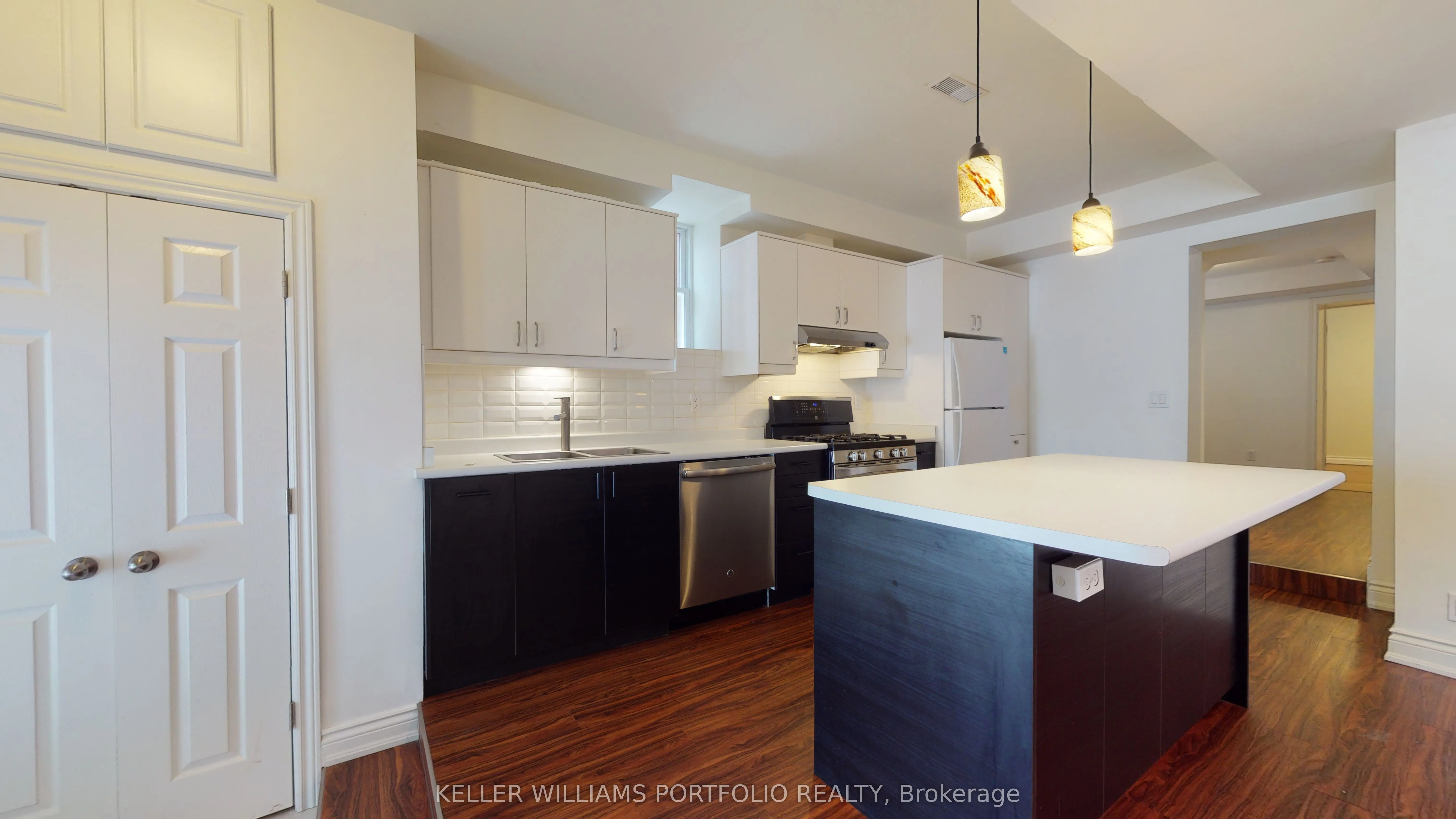 546 Eglinton Avenue E #5