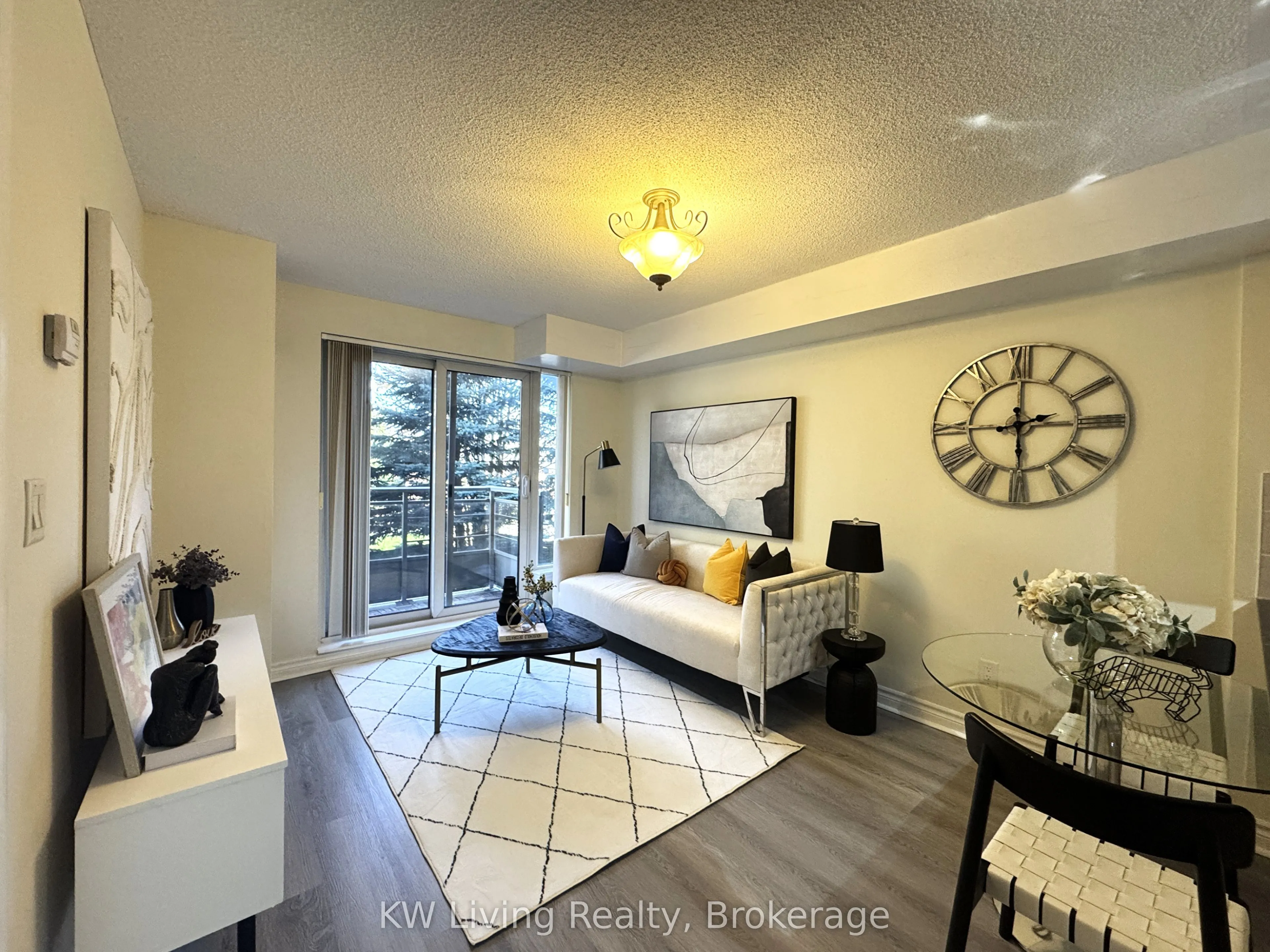 19 Barberry Place #204