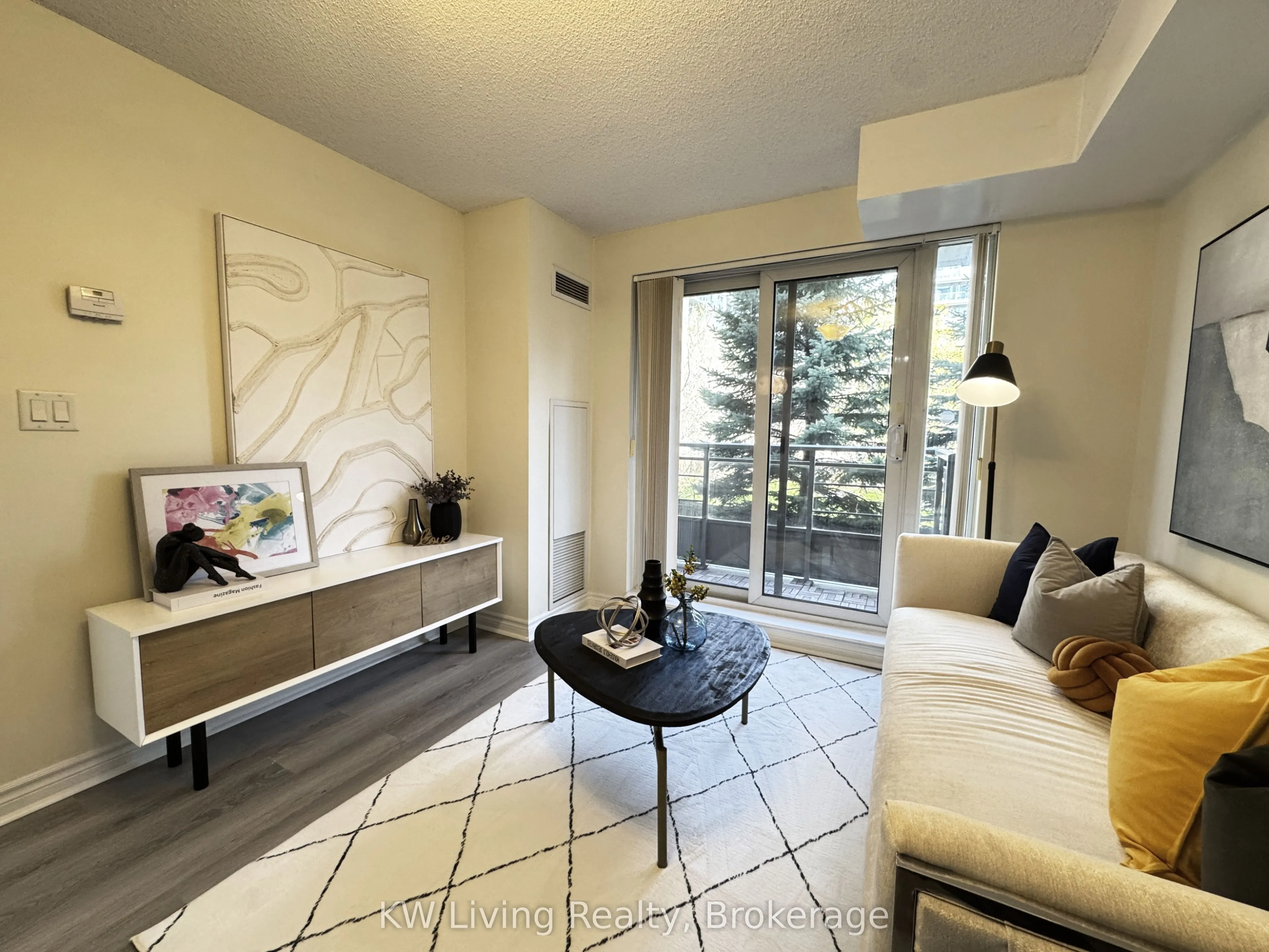 19 Barberry Place #204
