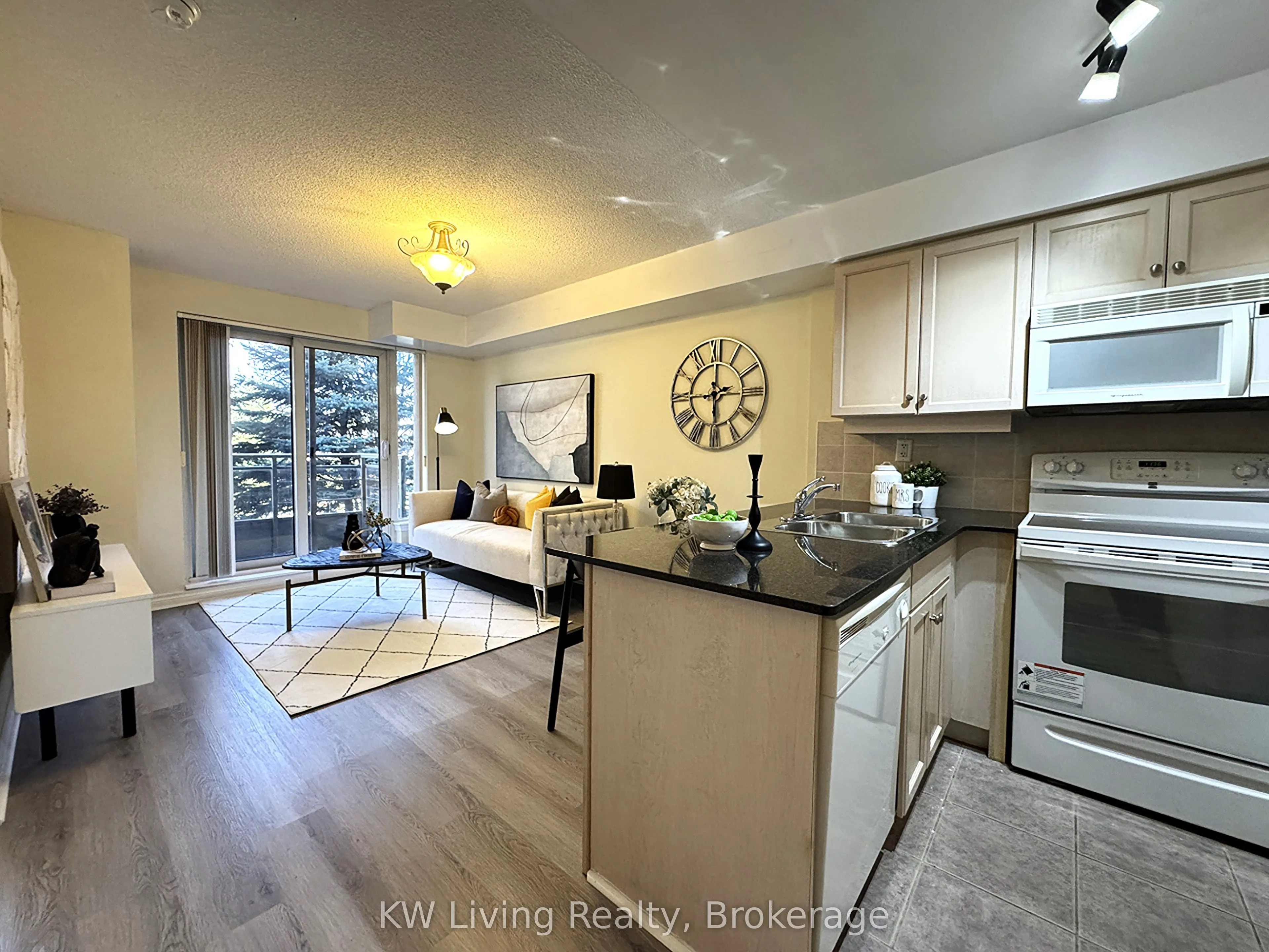19 Barberry Place #204