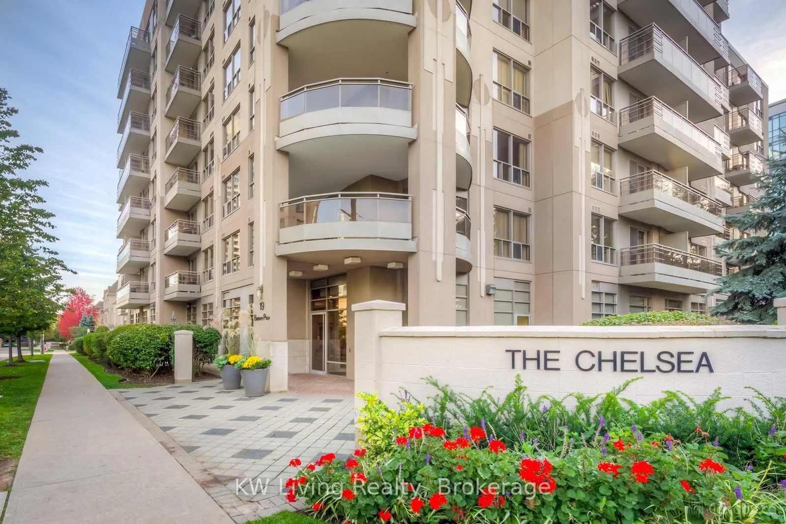 19 Barberry Place #204
