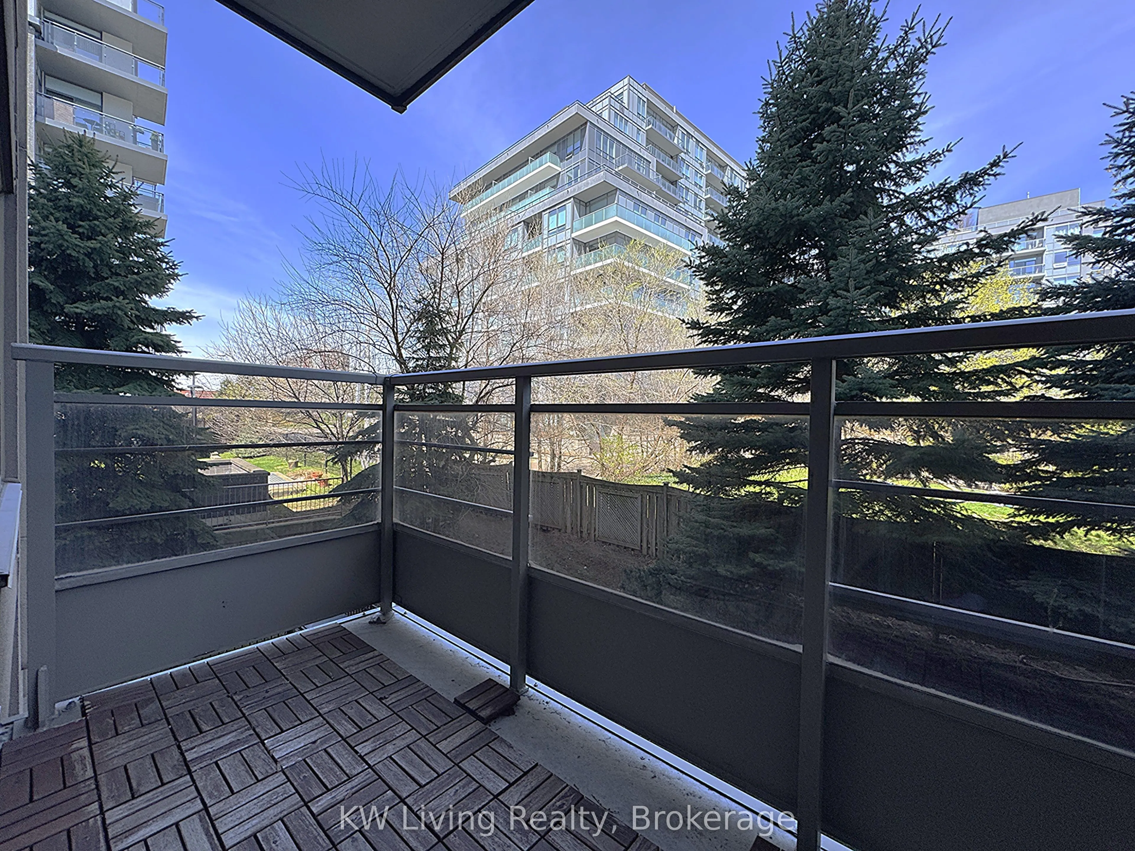 19 Barberry Place #204