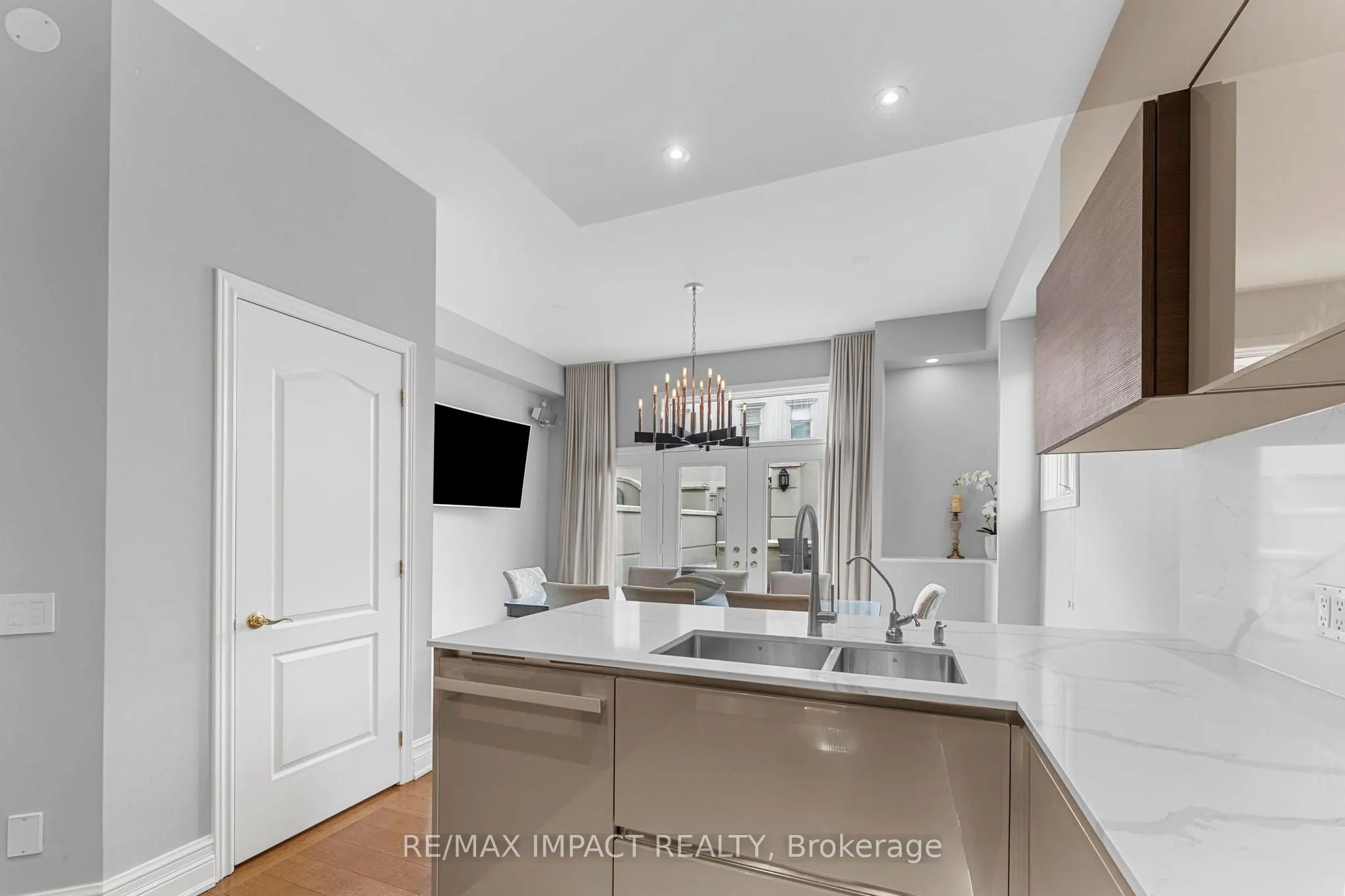 260 Russell Hill Road #13