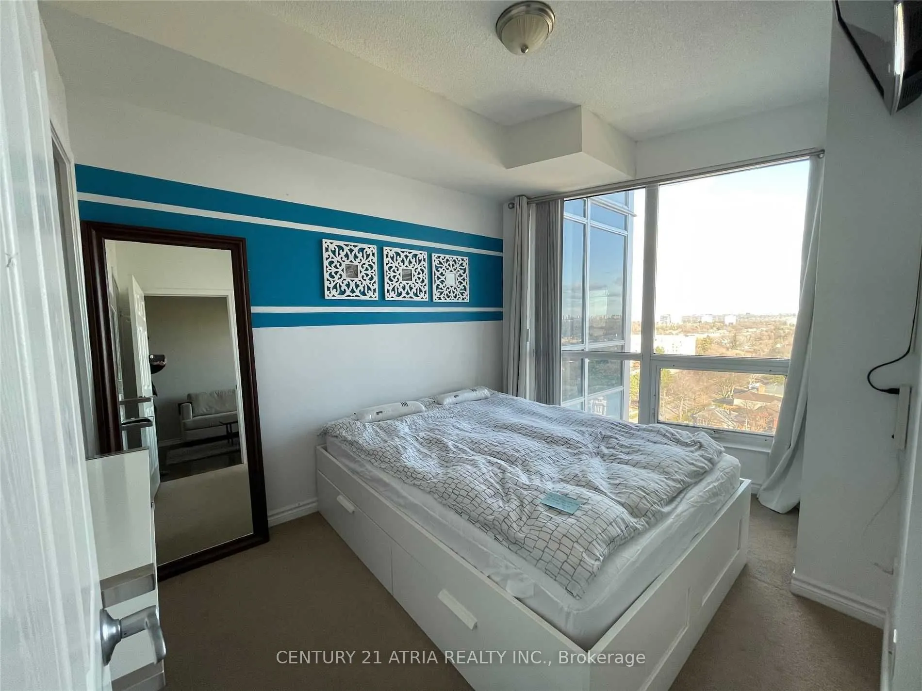 18 Holmes Avenue #1412