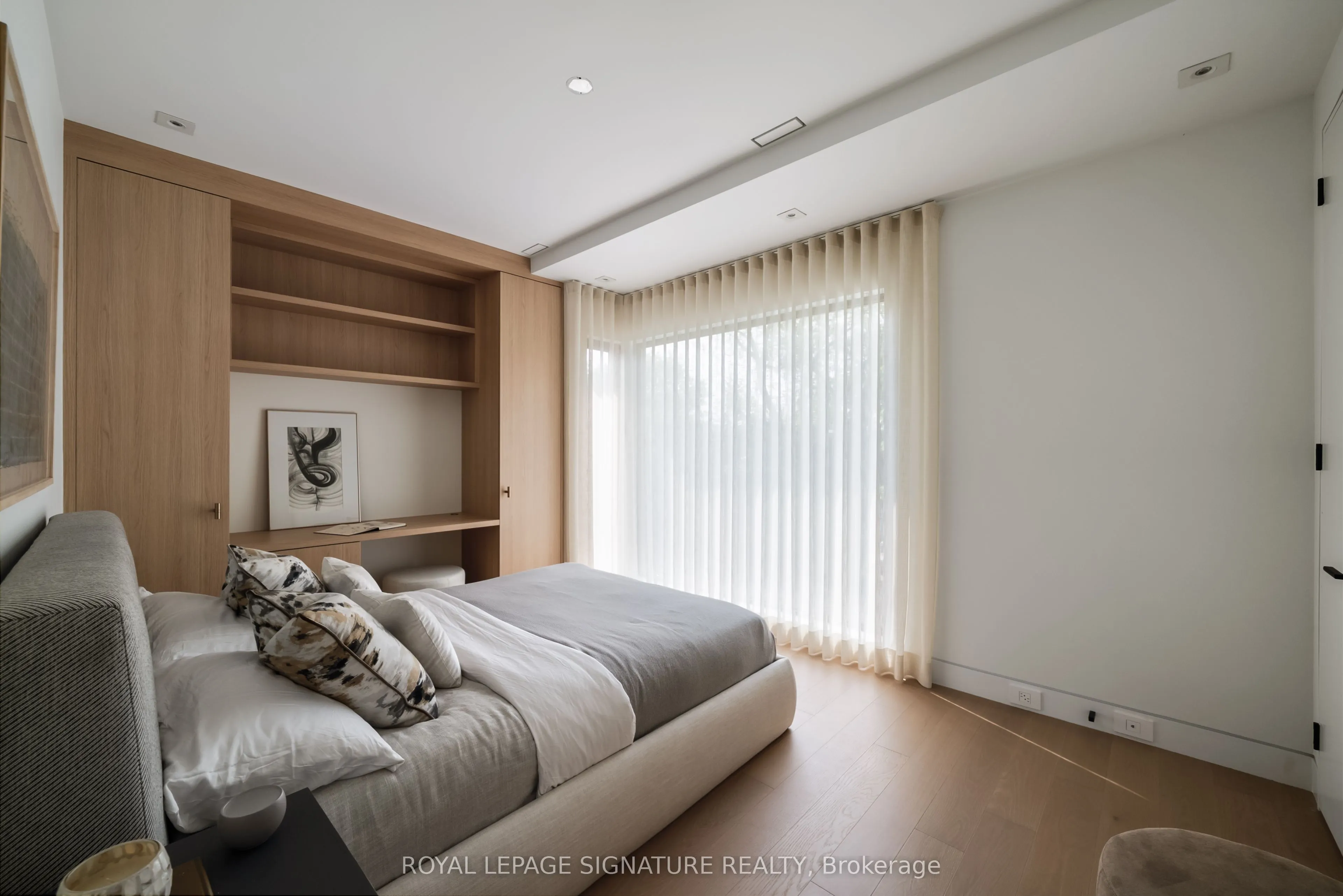 126 Sherwood Avenue