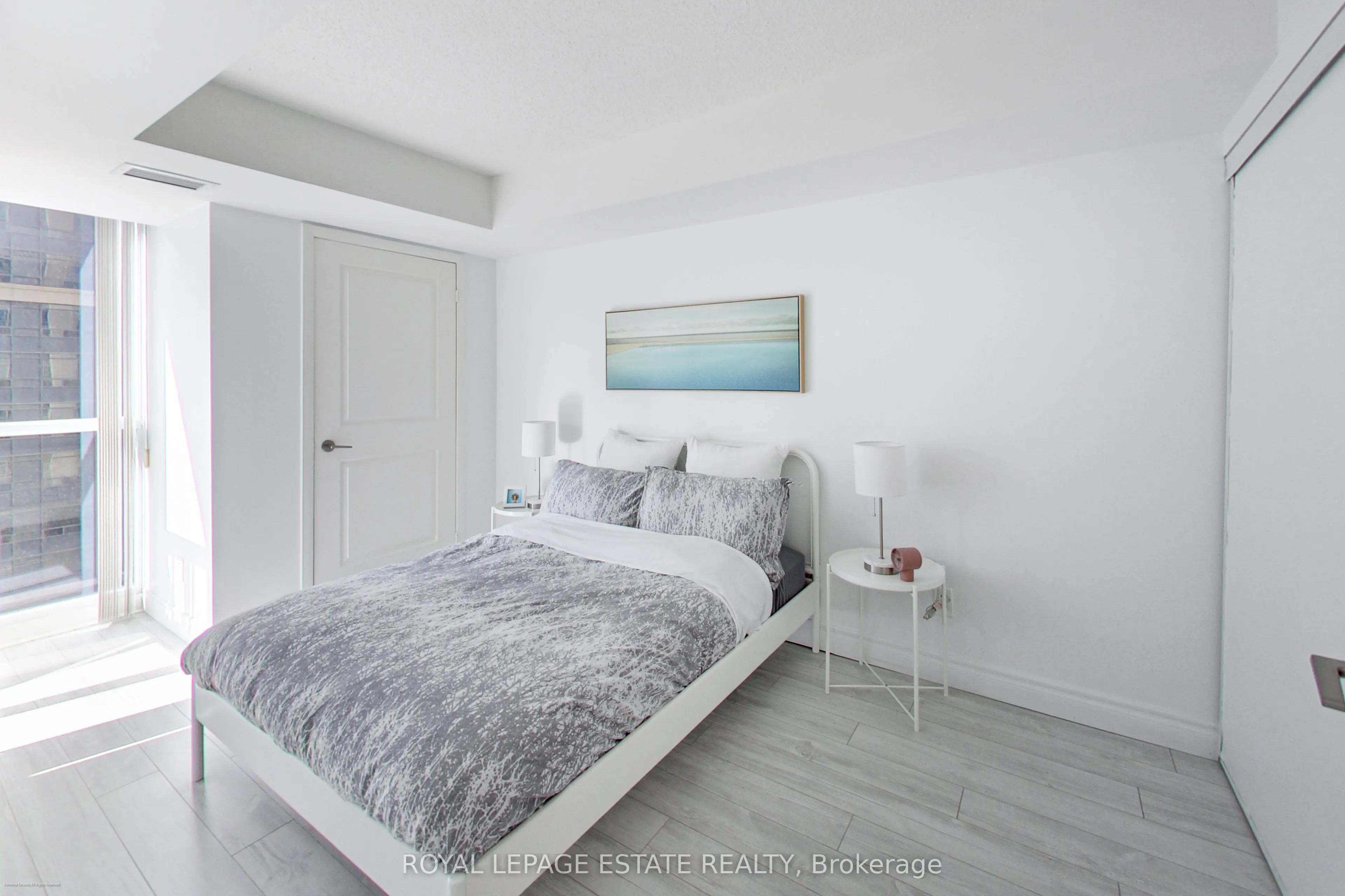 4978 Yonge Street #808