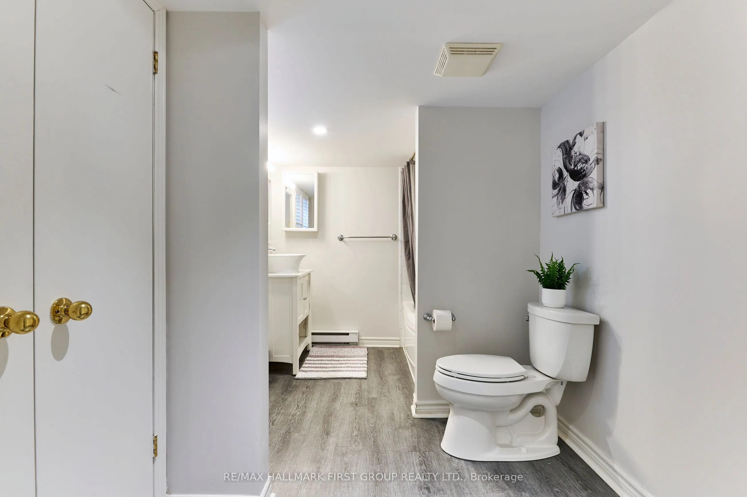 207 Bayview Heights Drive #Lower