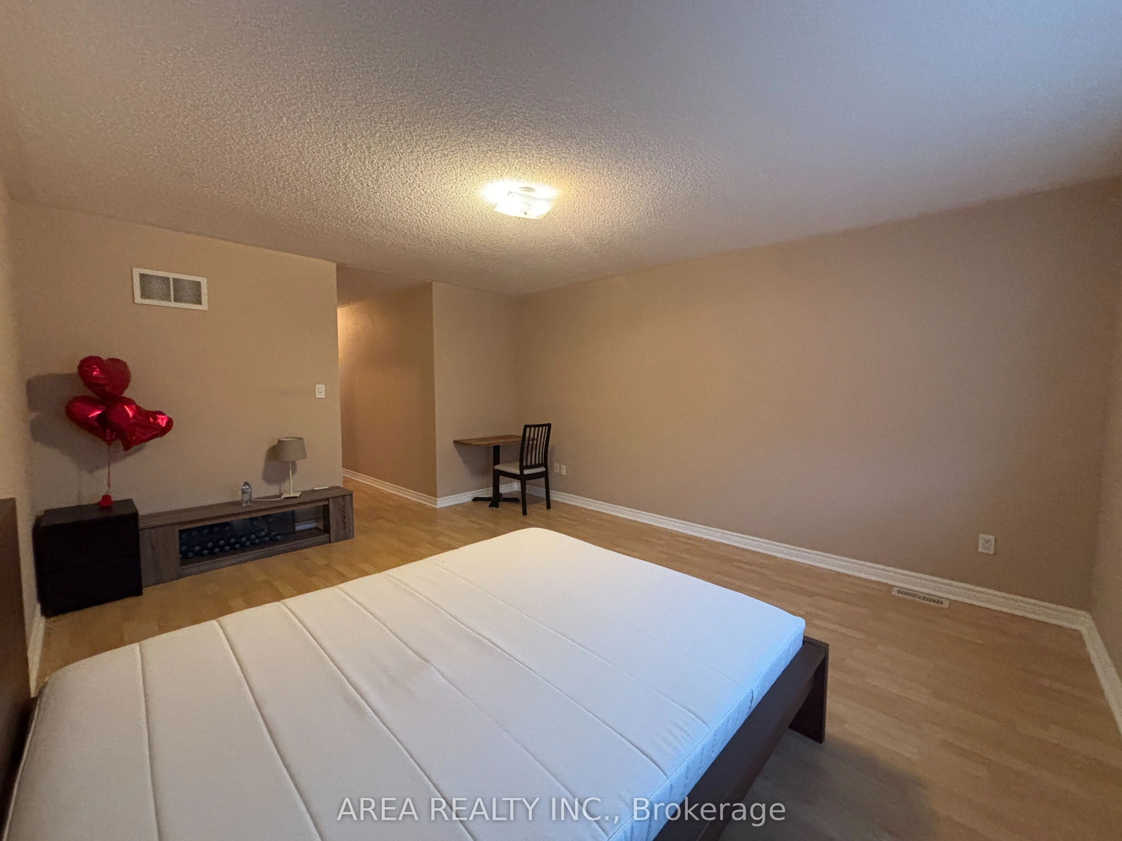 134A Finch Avenue W