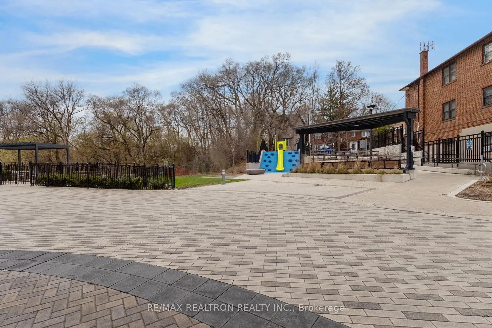 250 Lawrence Avenue W #416