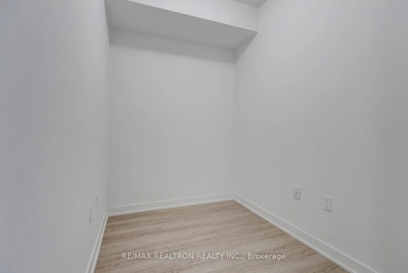 250 Lawrence Avenue W #416
