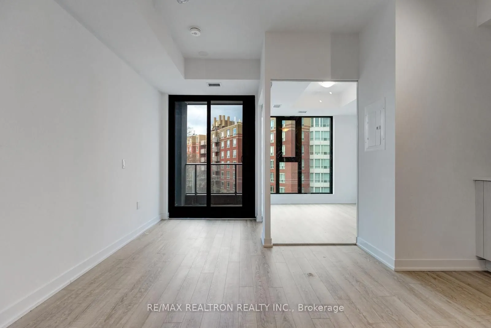 250 Lawrence Avenue W #416