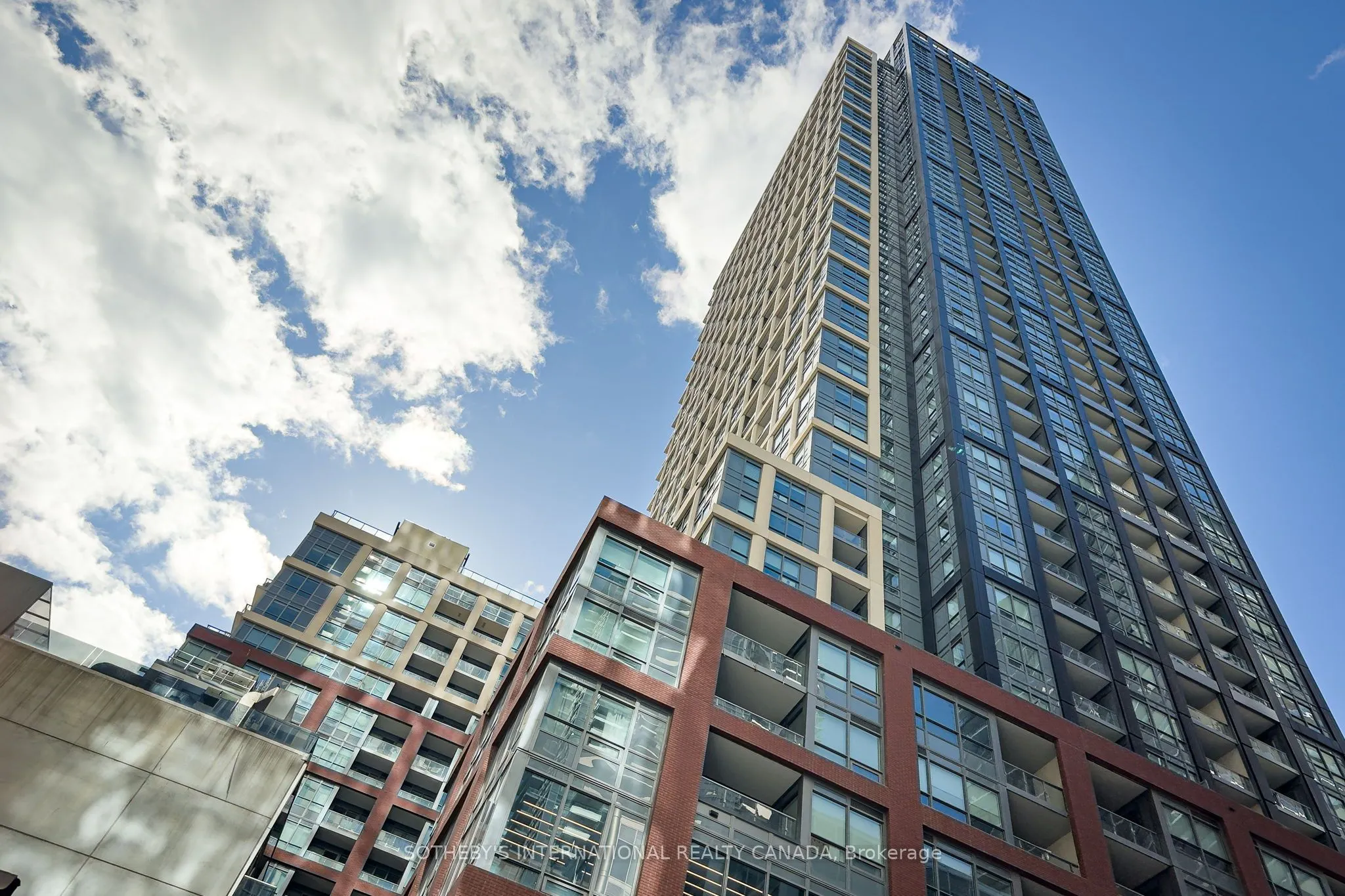 108 Peter Street #611