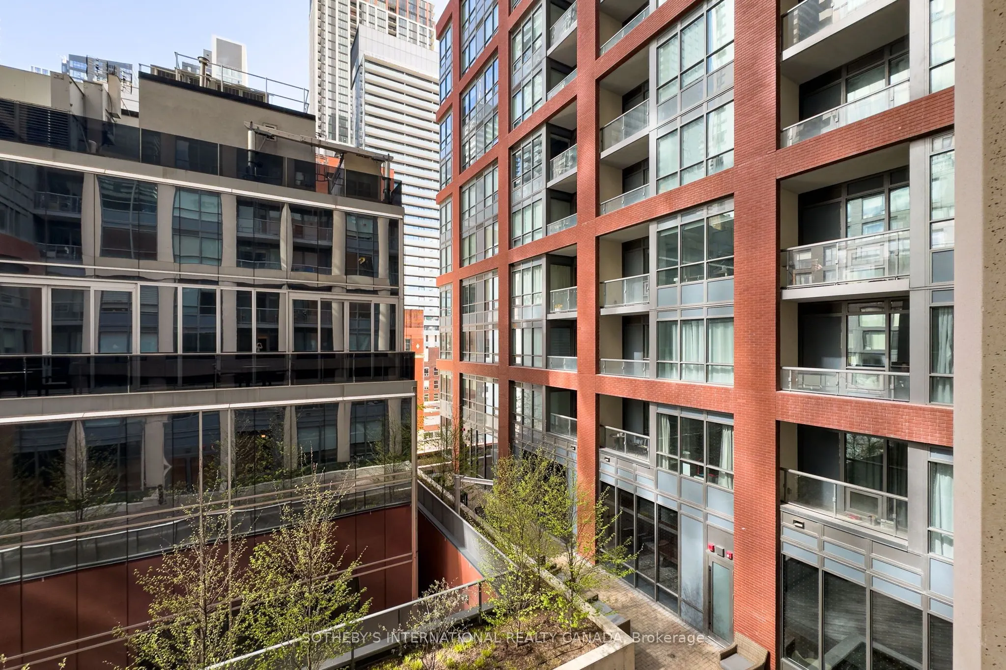 108 Peter Street #611