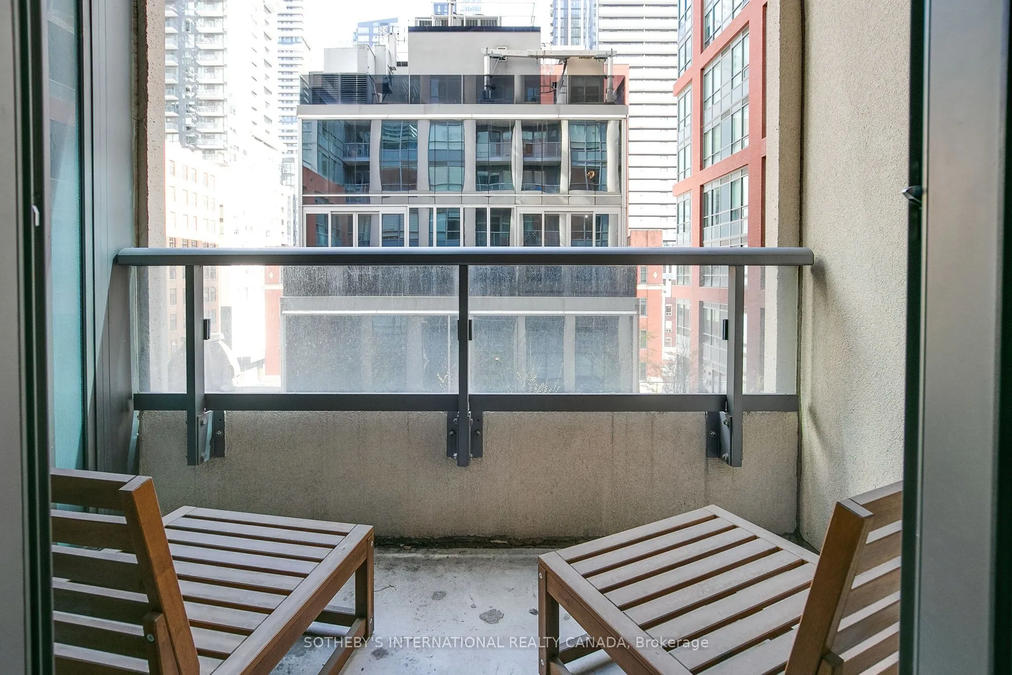 108 Peter Street #611