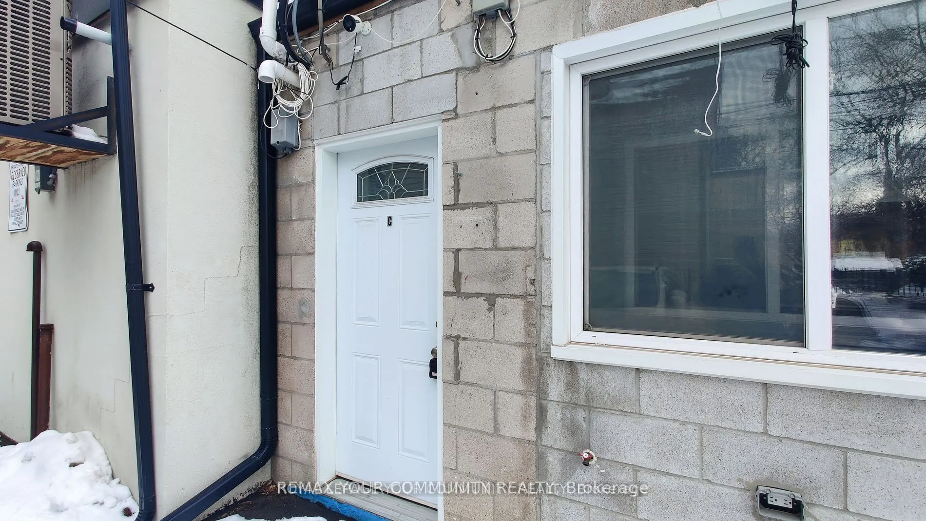 586 Parliament Street #C