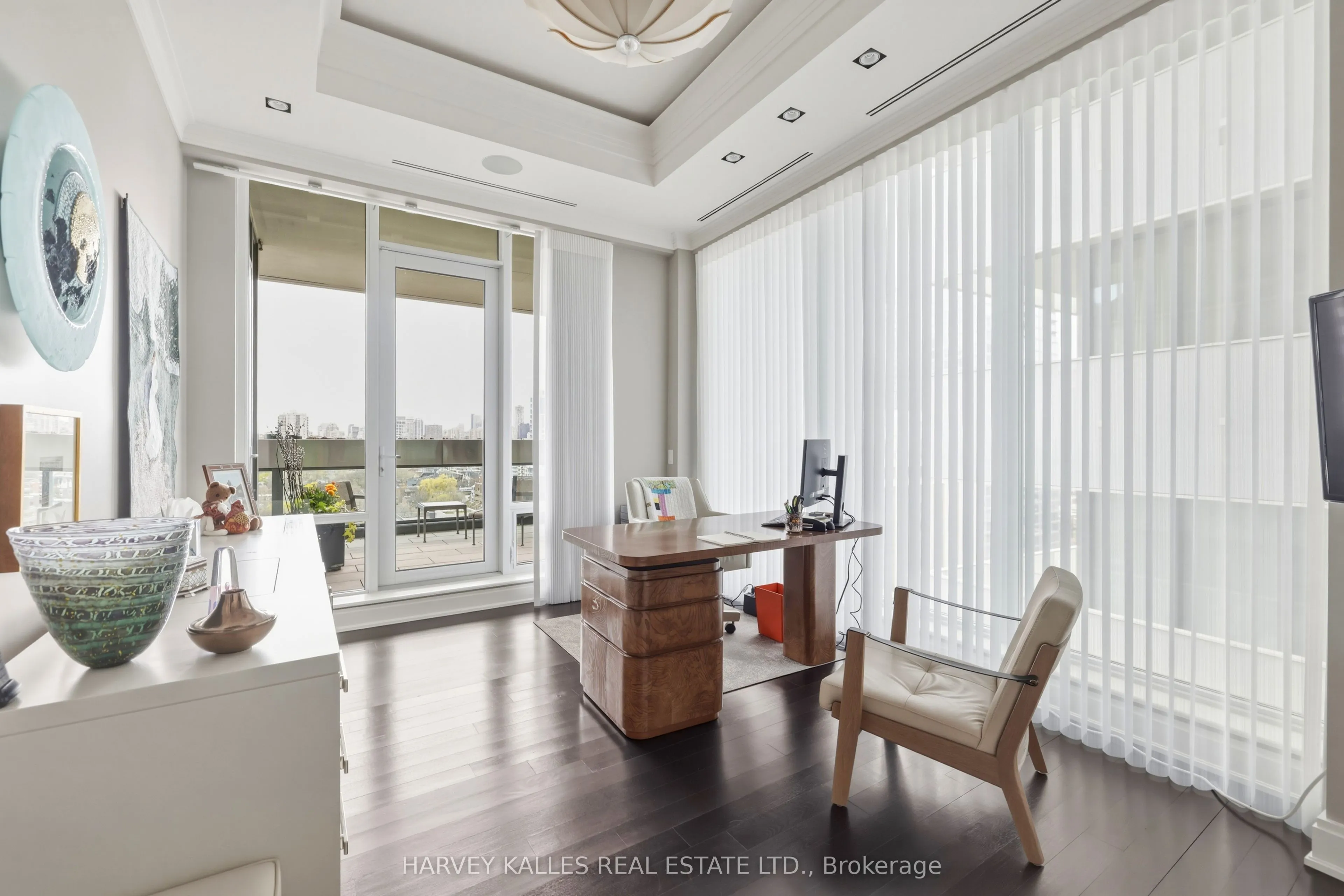 206 Bloor Street W #1501