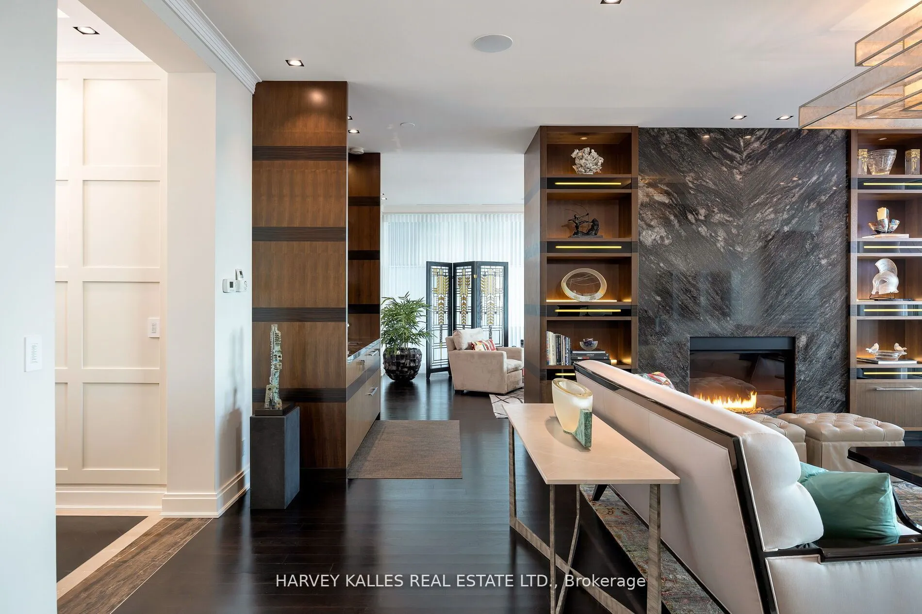 206 Bloor Street W #1501