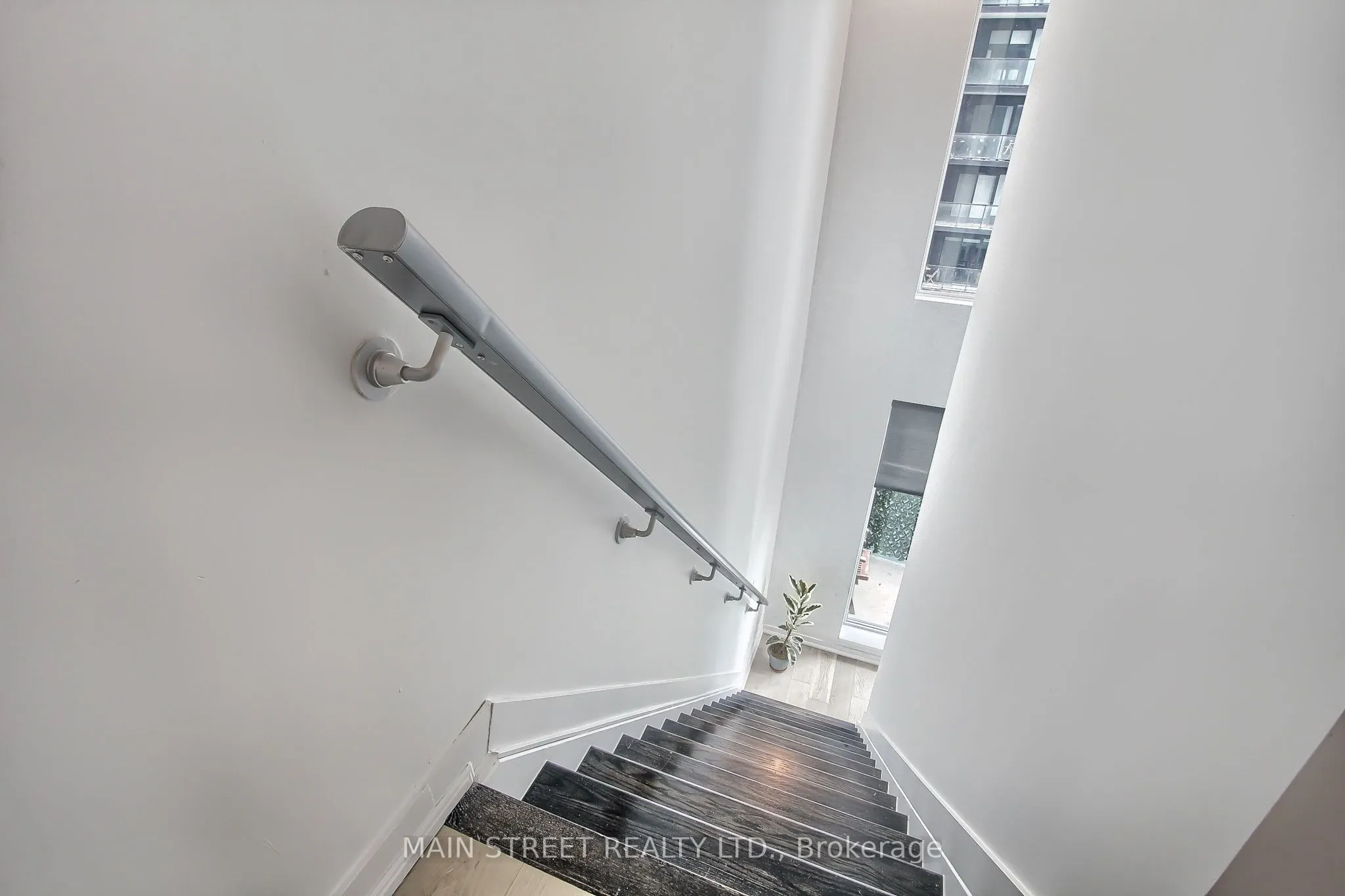 150 East Liberty Street #1213