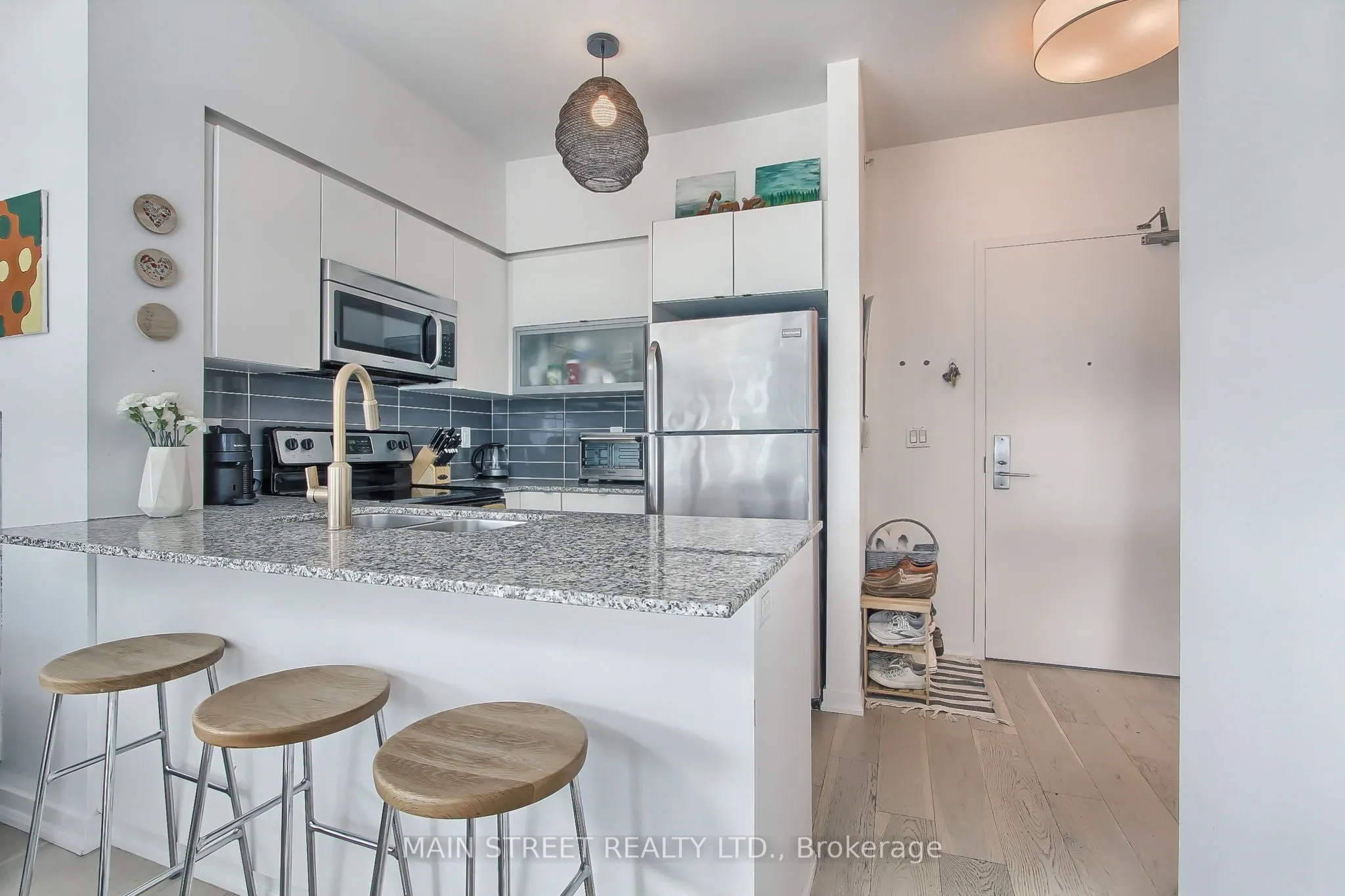 150 East Liberty Street #1213