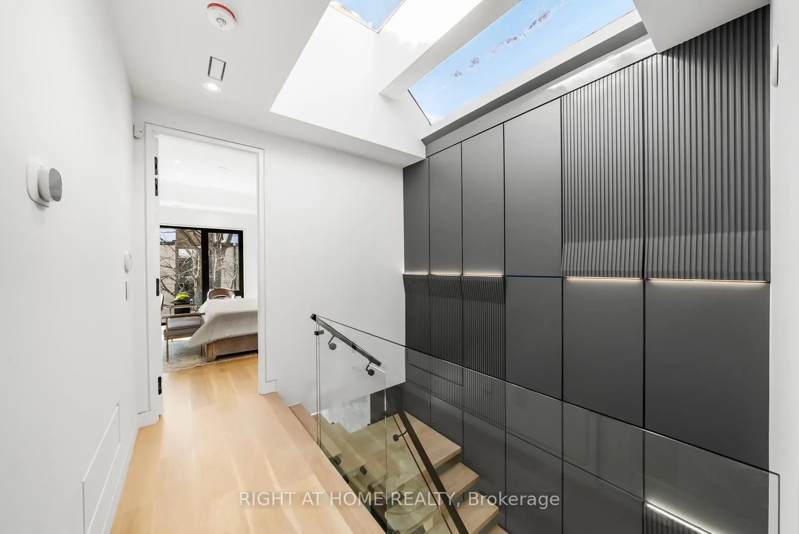 74B Rathnelly Avenue