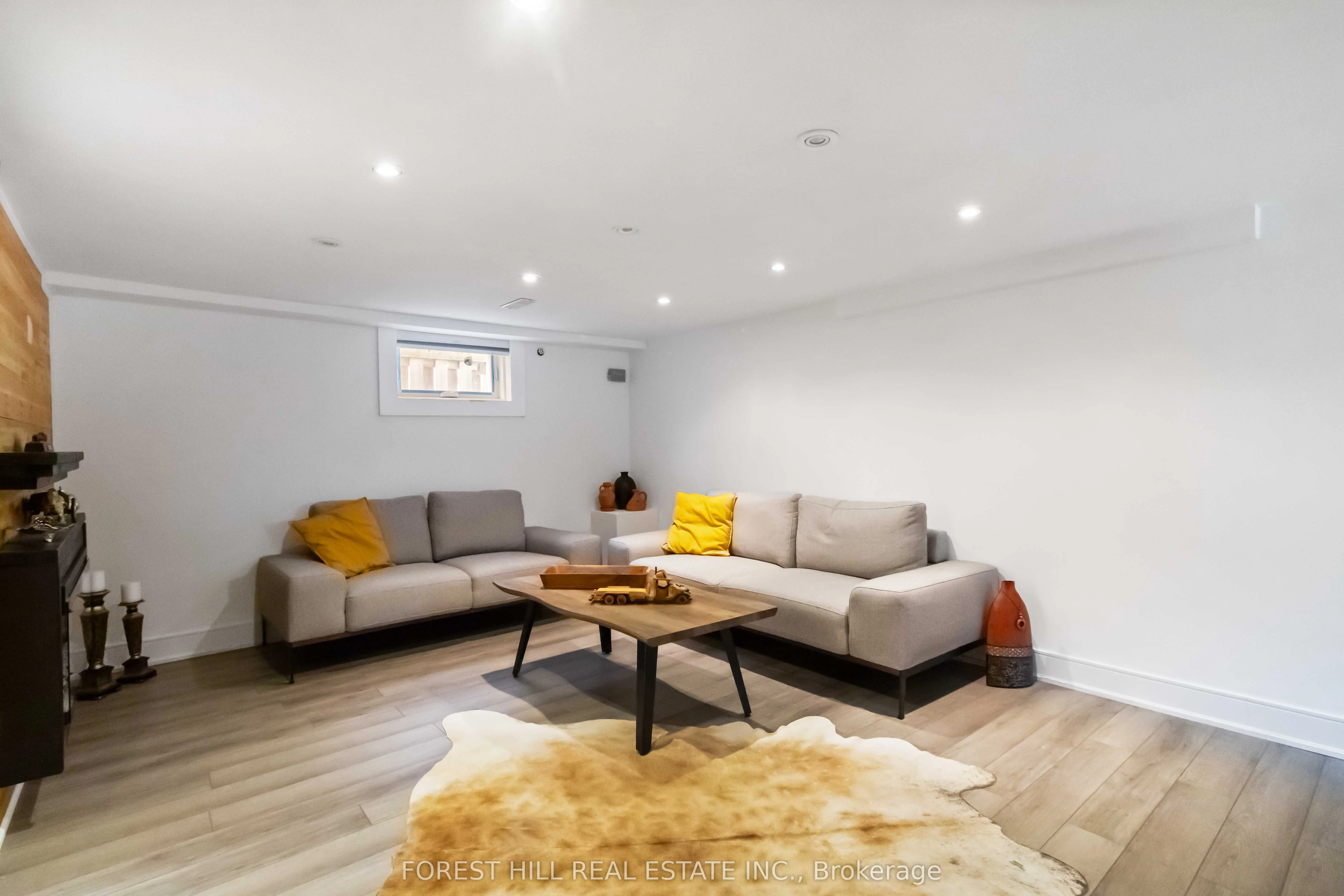 310 Senlac Road