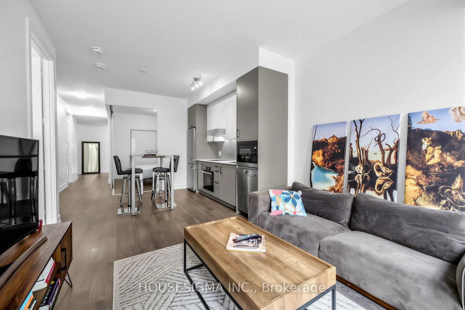 11 Lillian Street #310