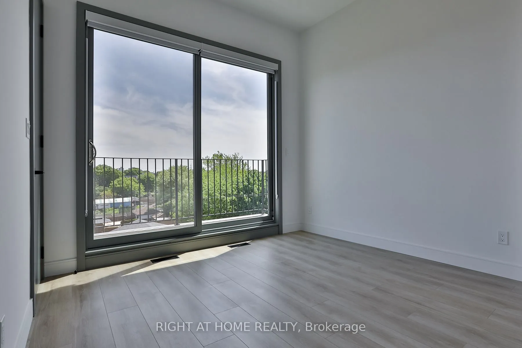 1169 Davenport Road
