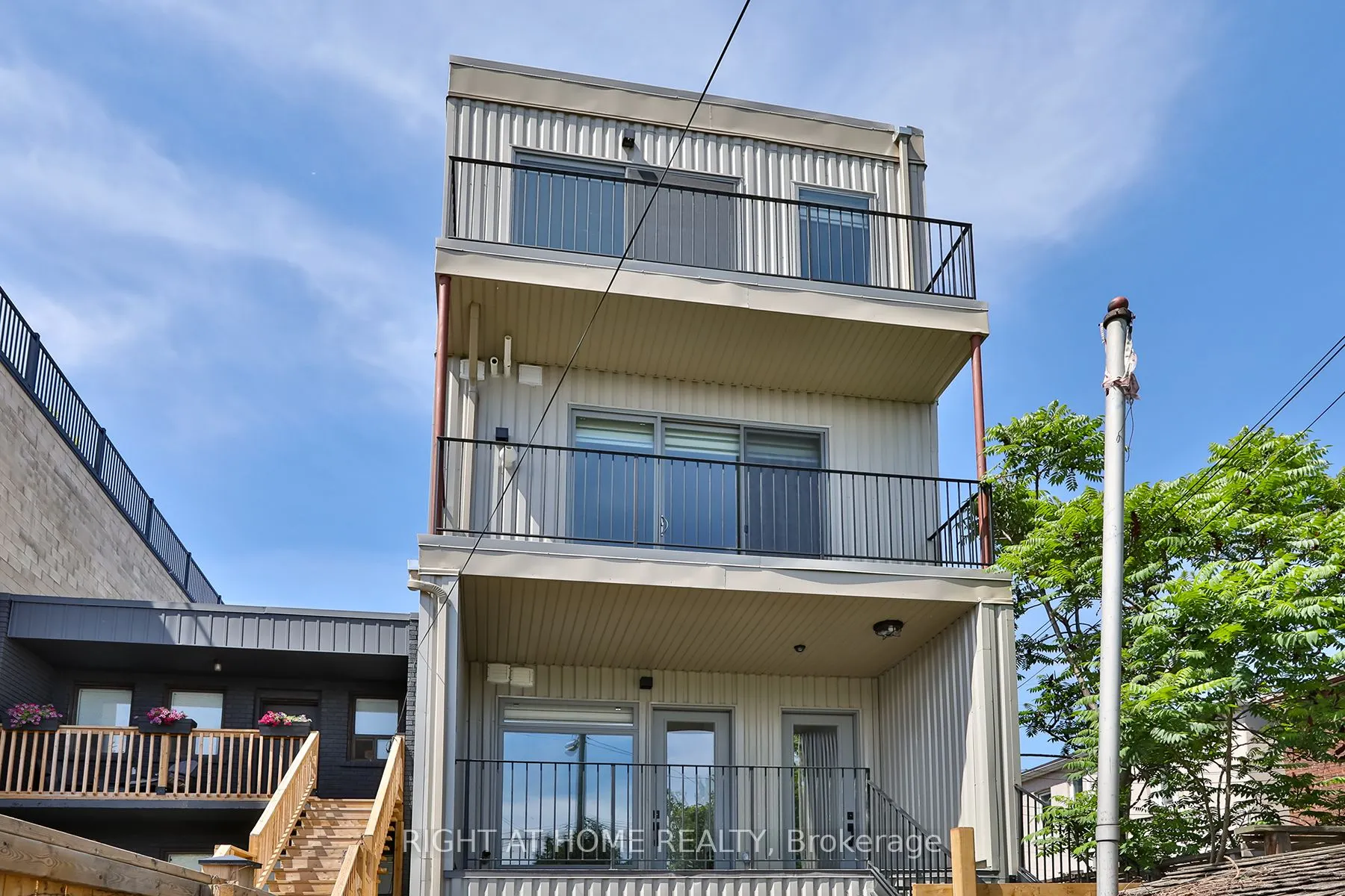 1169 Davenport Road