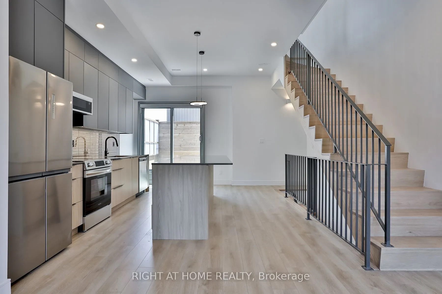 1169 Davenport Road