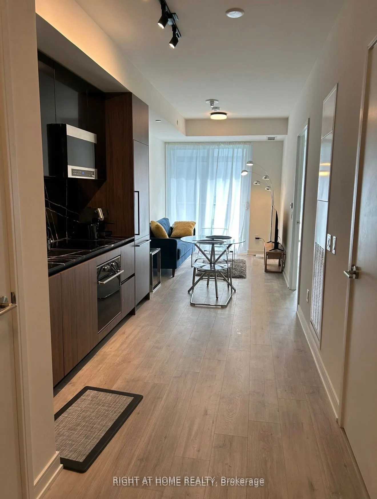 425 Front Street E #516