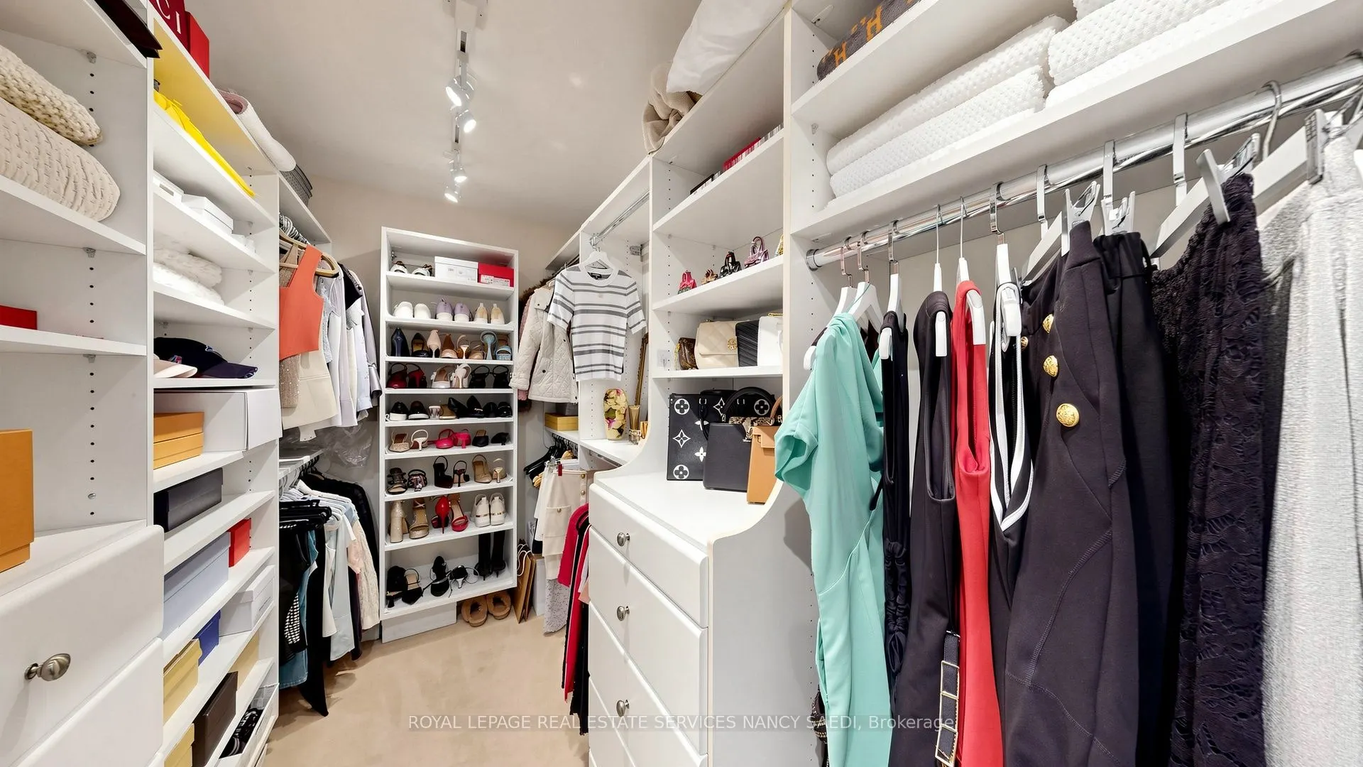 10 Bellair Street #802