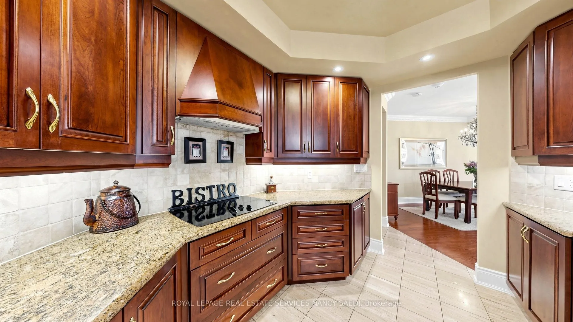 10 Bellair Street #802