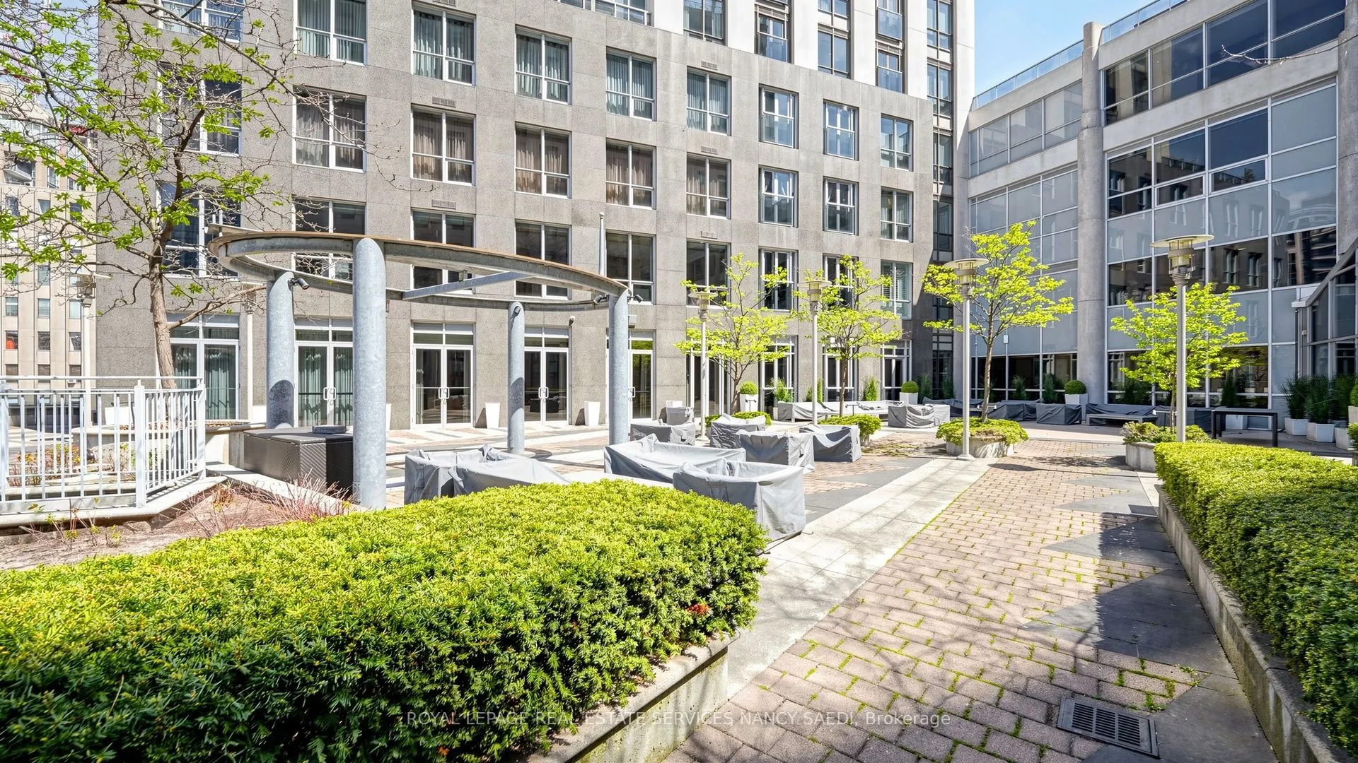 10 Bellair Street #802