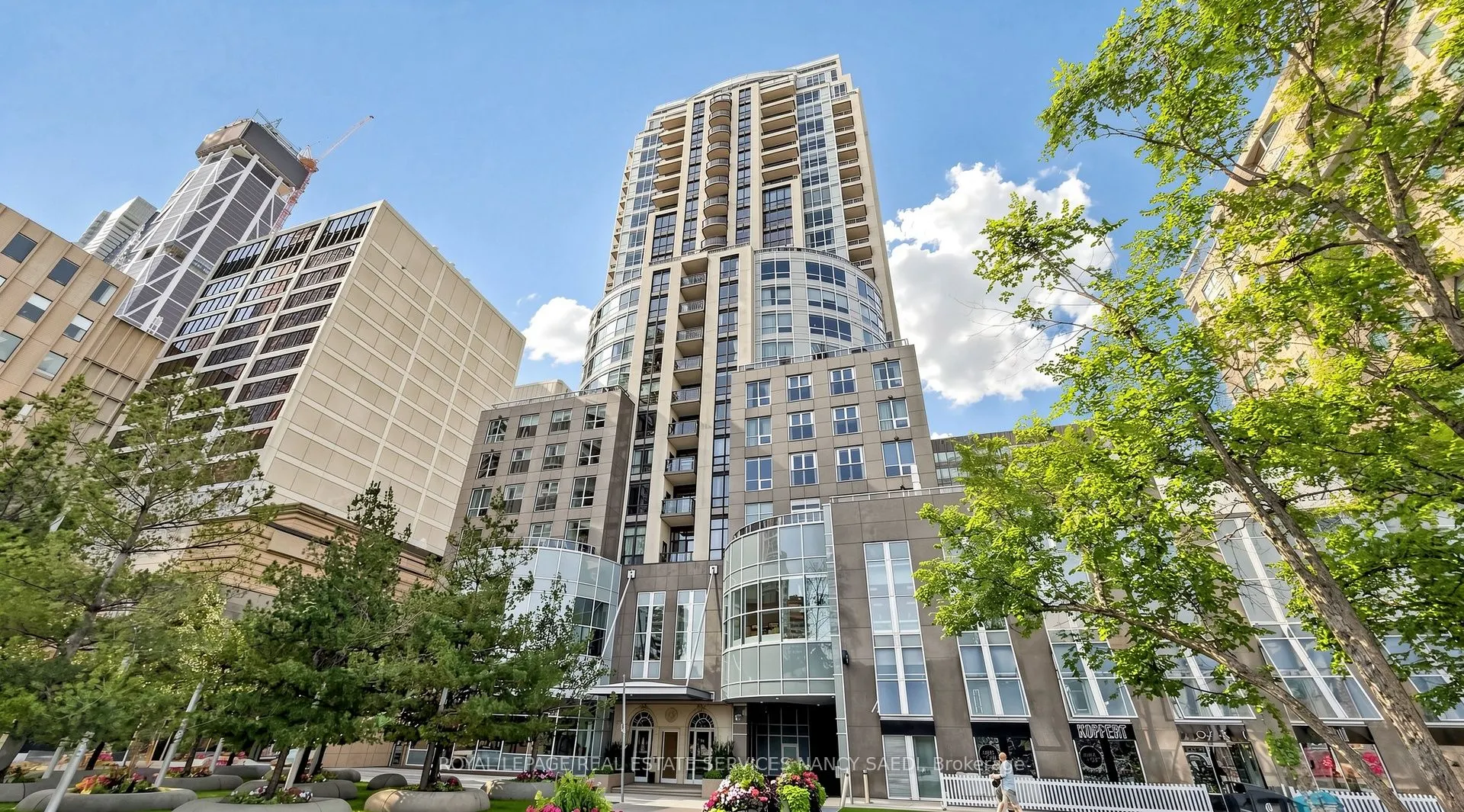 10 Bellair Street #802
