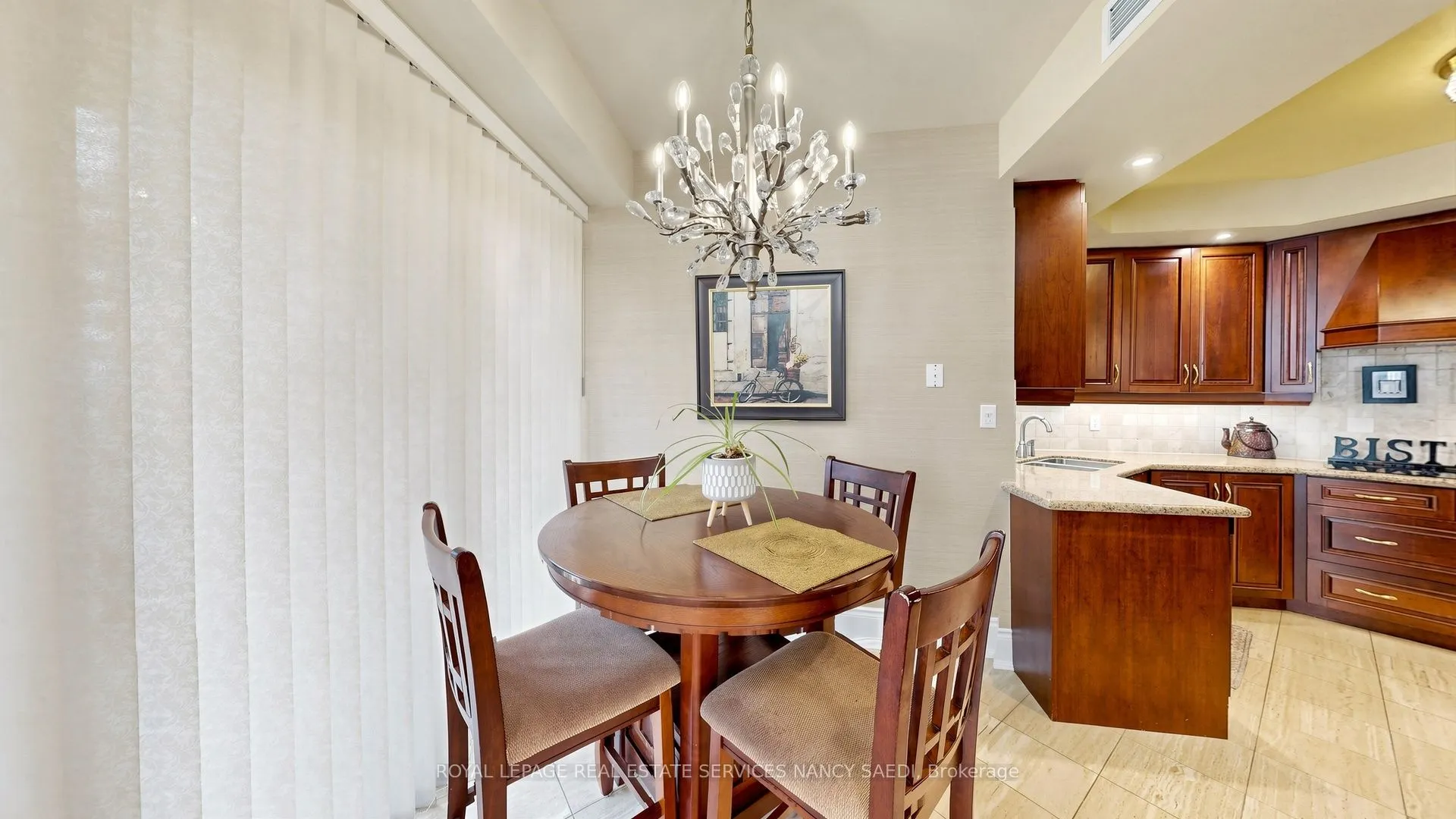 10 Bellair Street #802