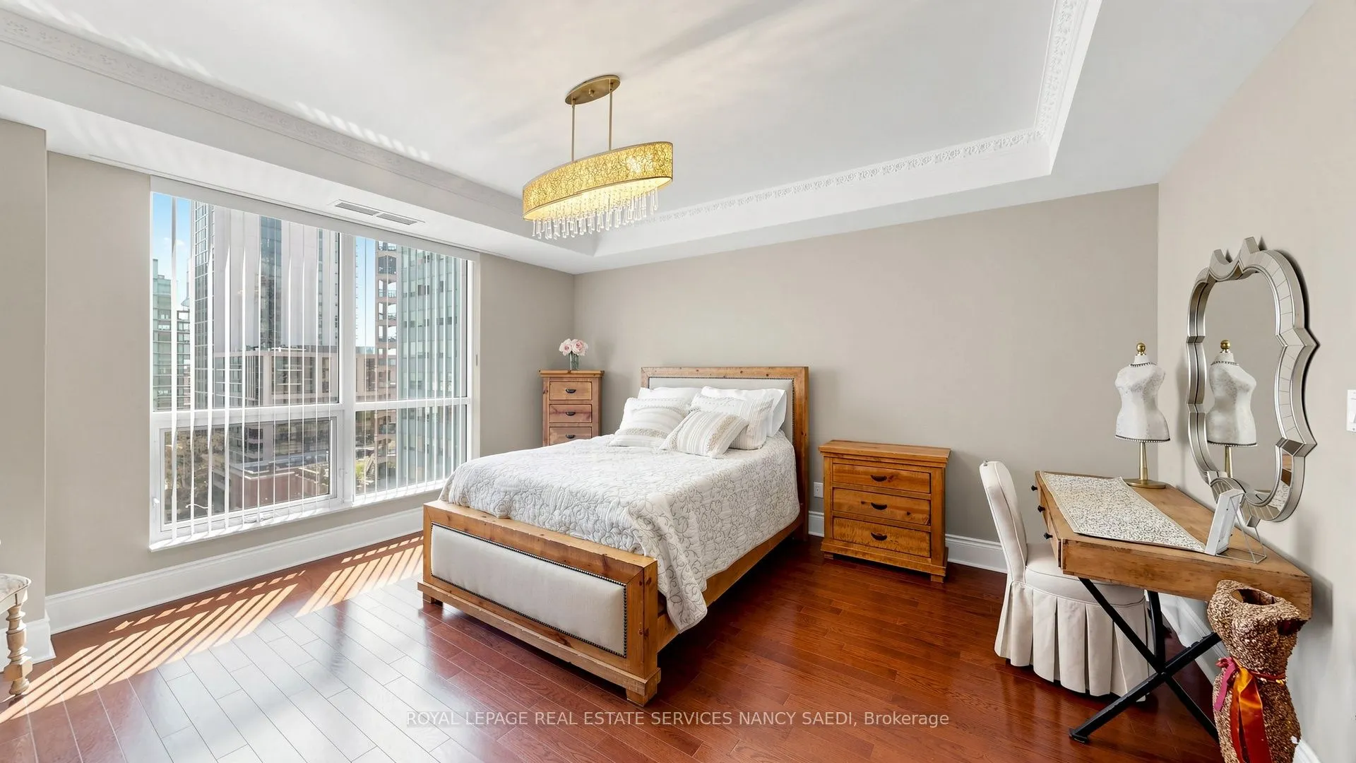 10 Bellair Street #802