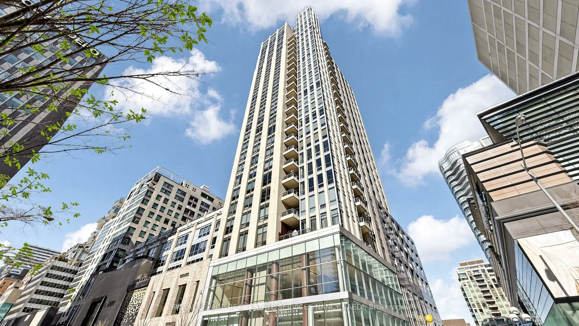 10 Bellair Street #802