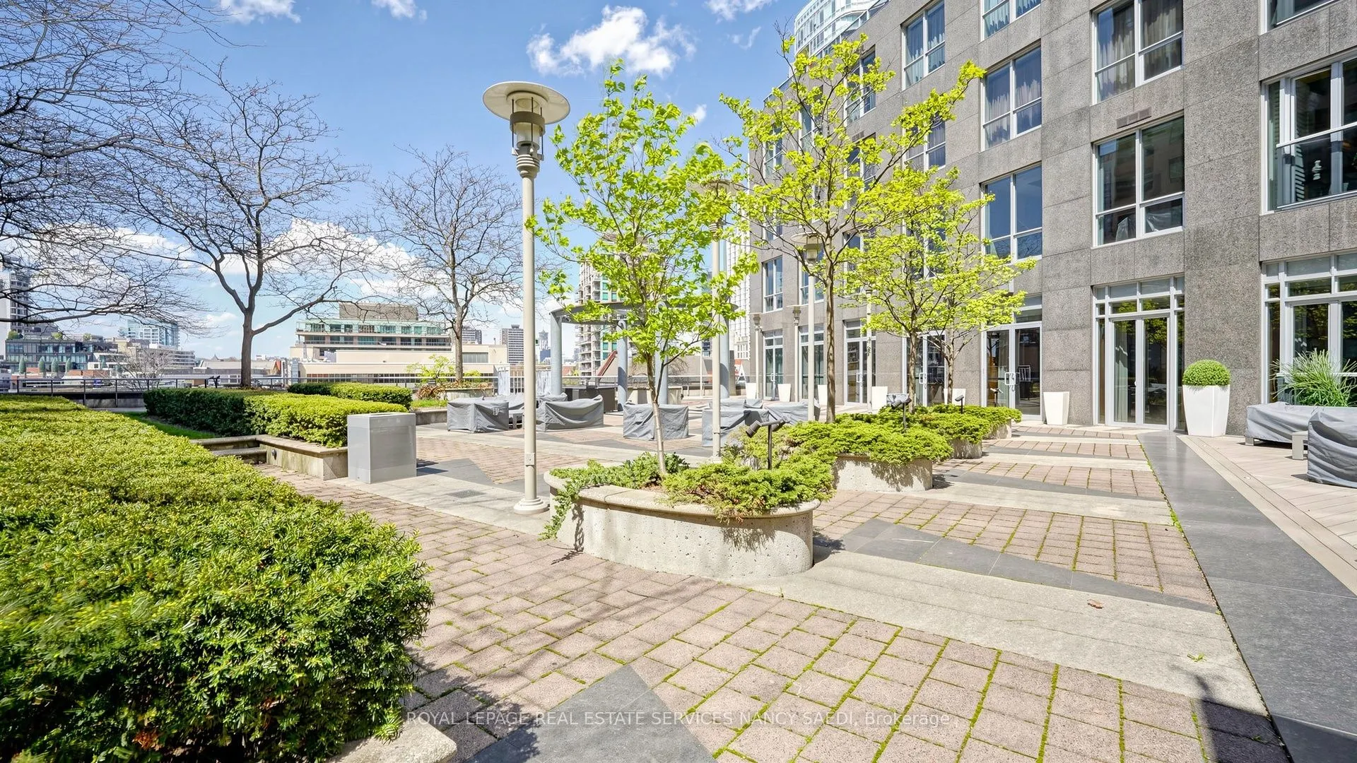 10 Bellair Street #802