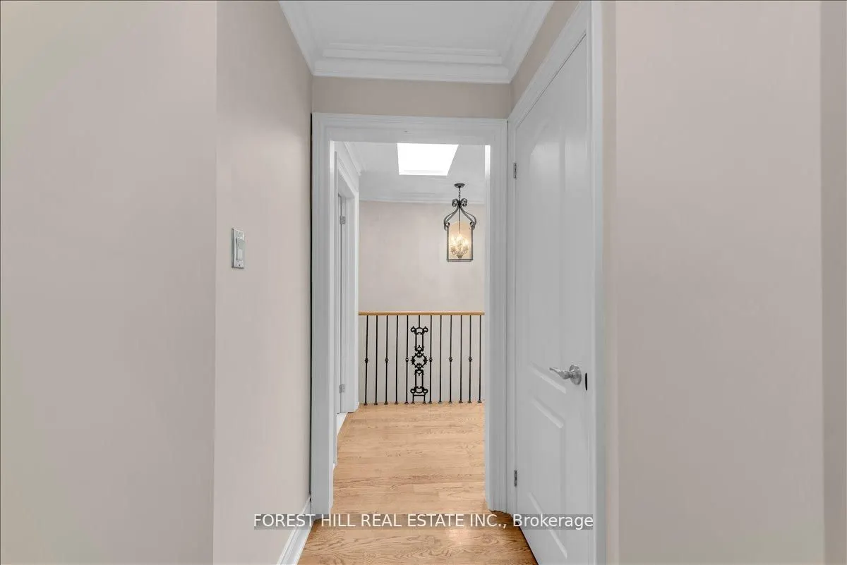 313 Broadway Avenue