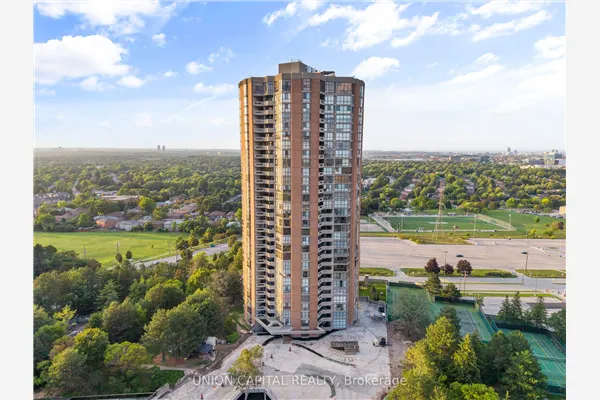 85 Skymark Drive