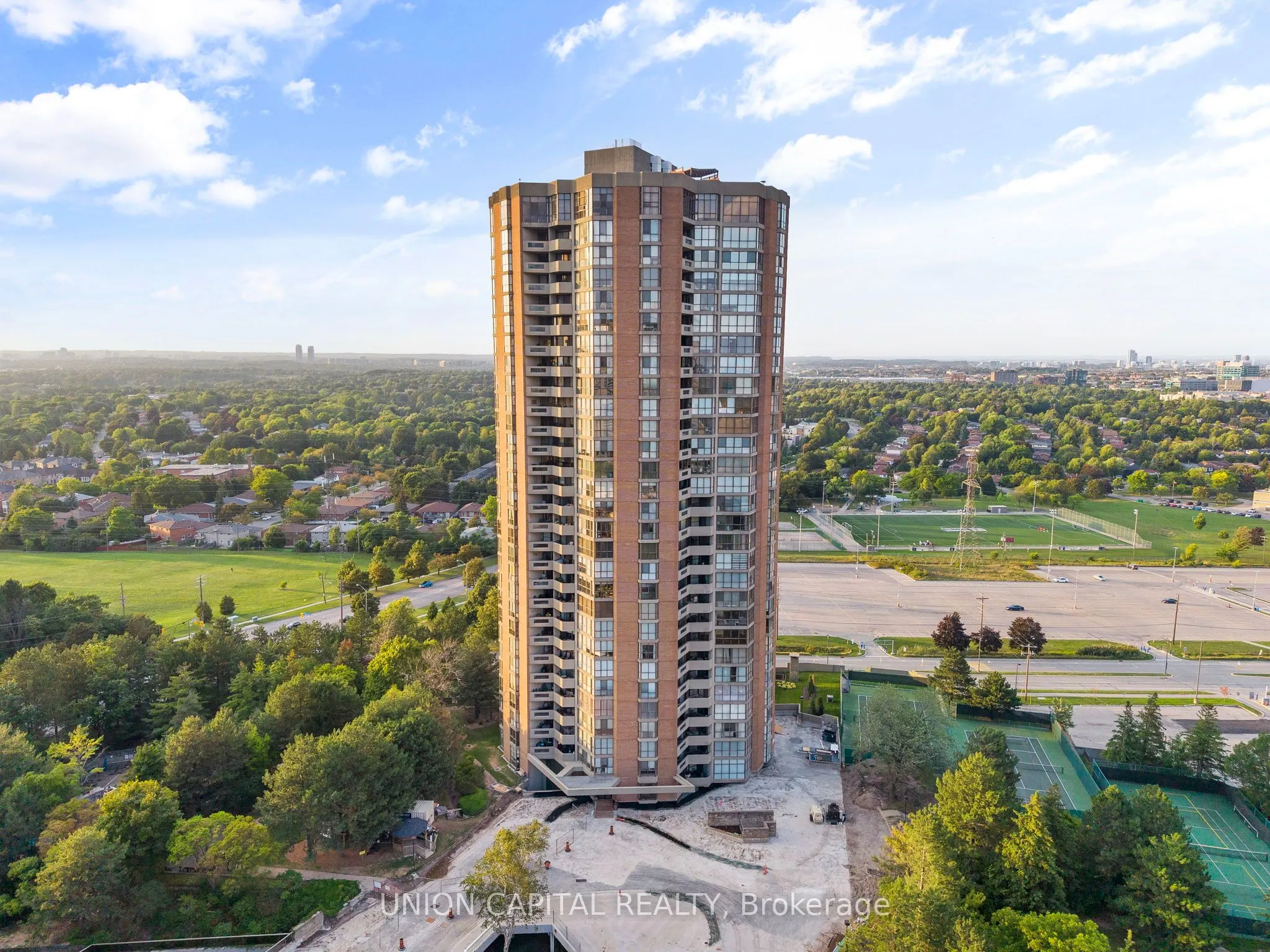85 Skymark Drive #2405