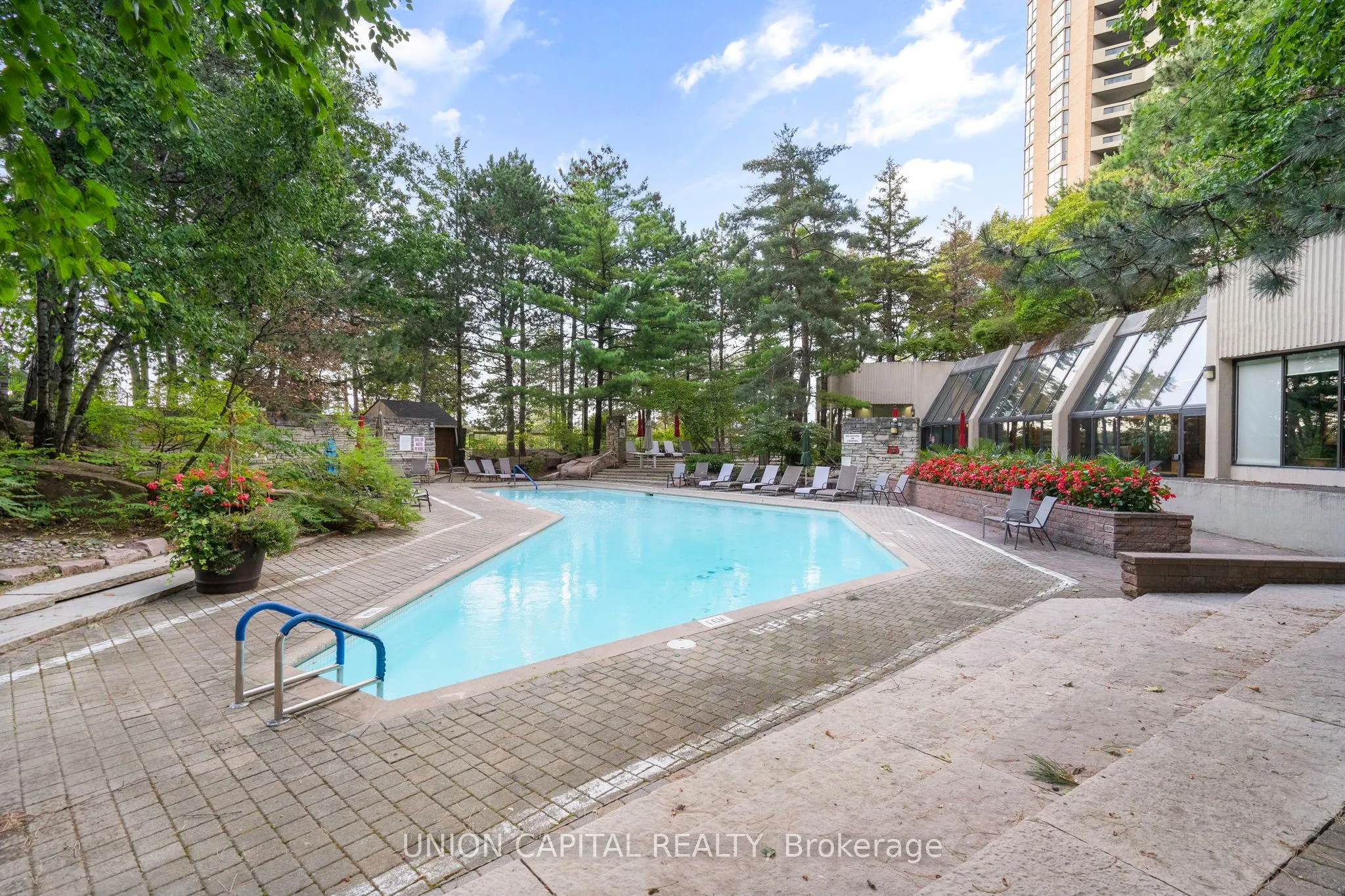 85 Skymark Drive #2405