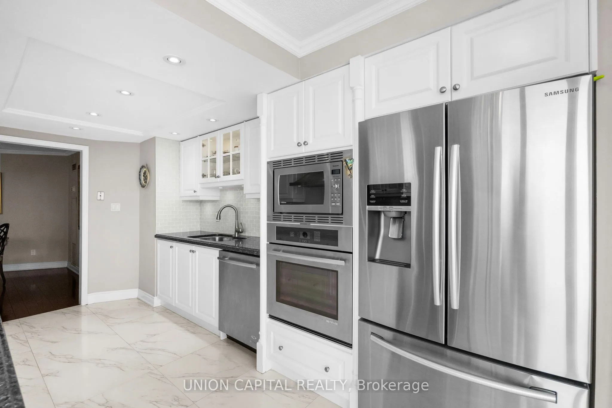 85 Skymark Drive #2405
