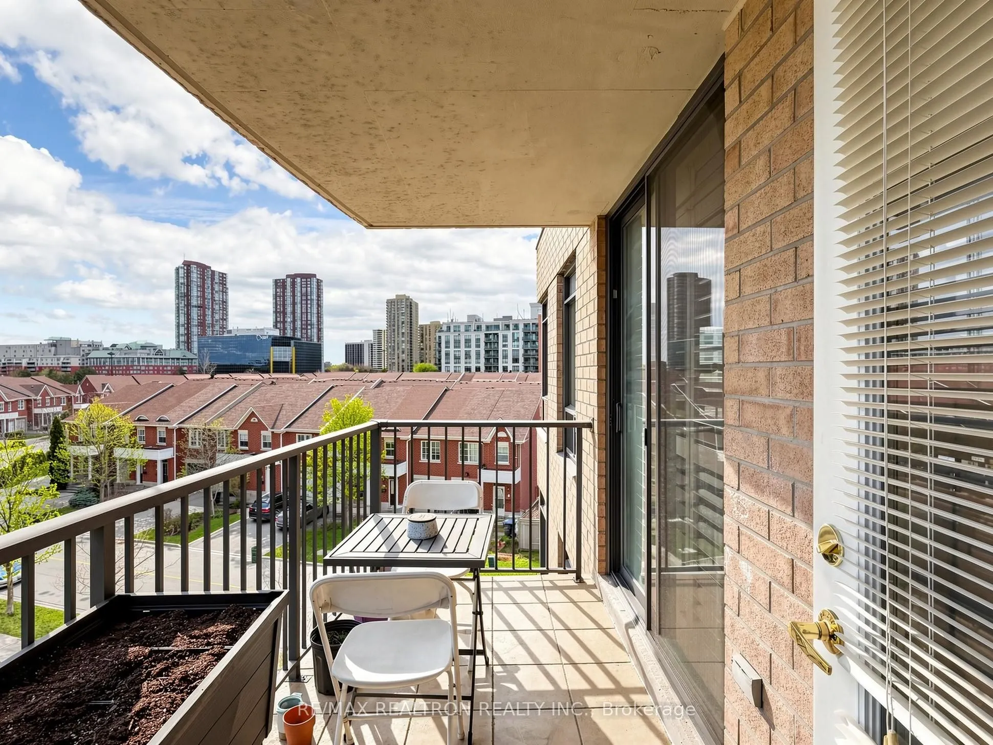 16 Dallimore Circle #414