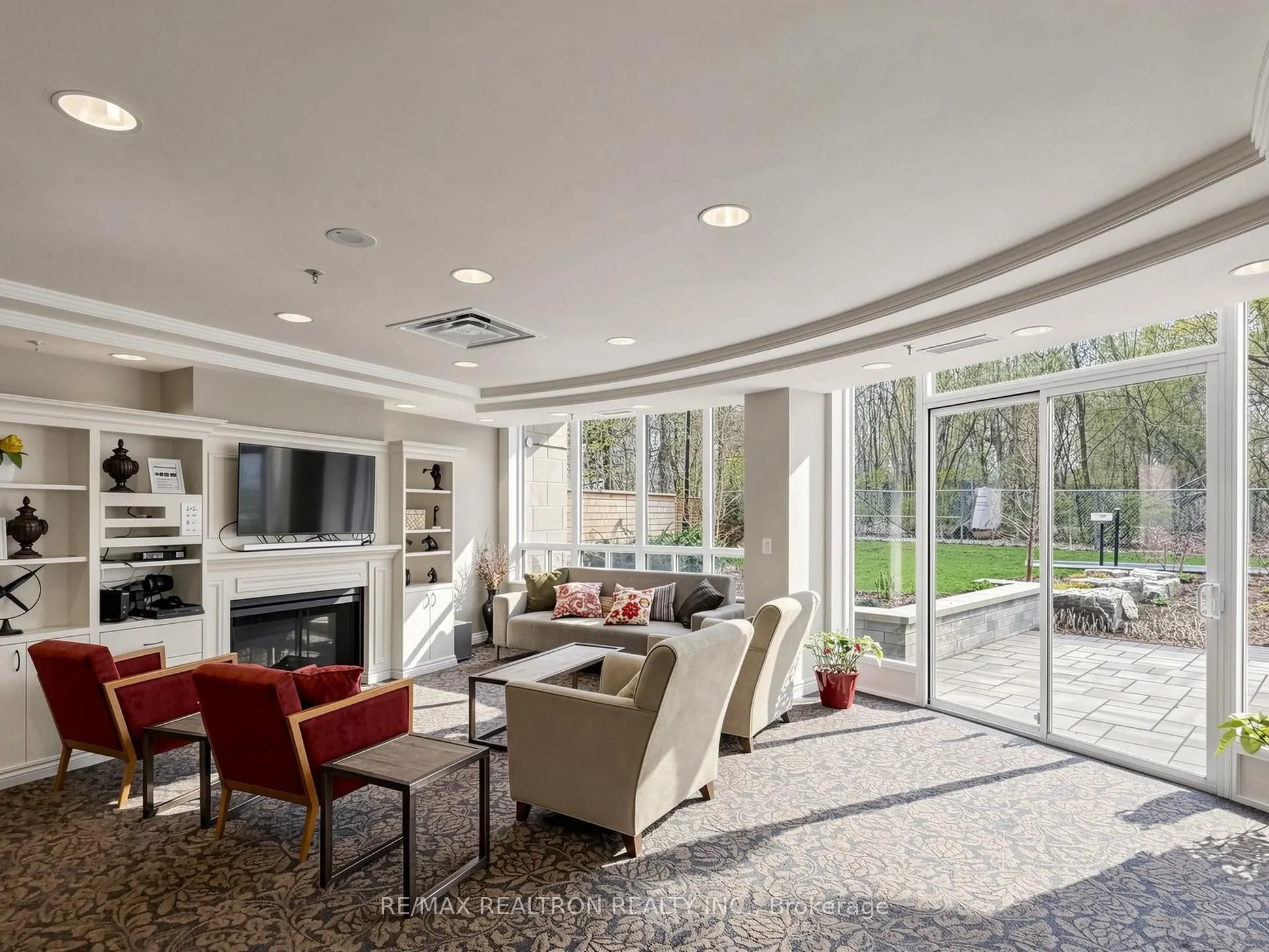 16 Dallimore Circle #414
