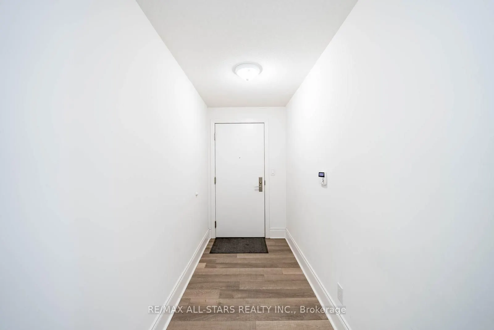 2015 Sheppard Avenue E #407